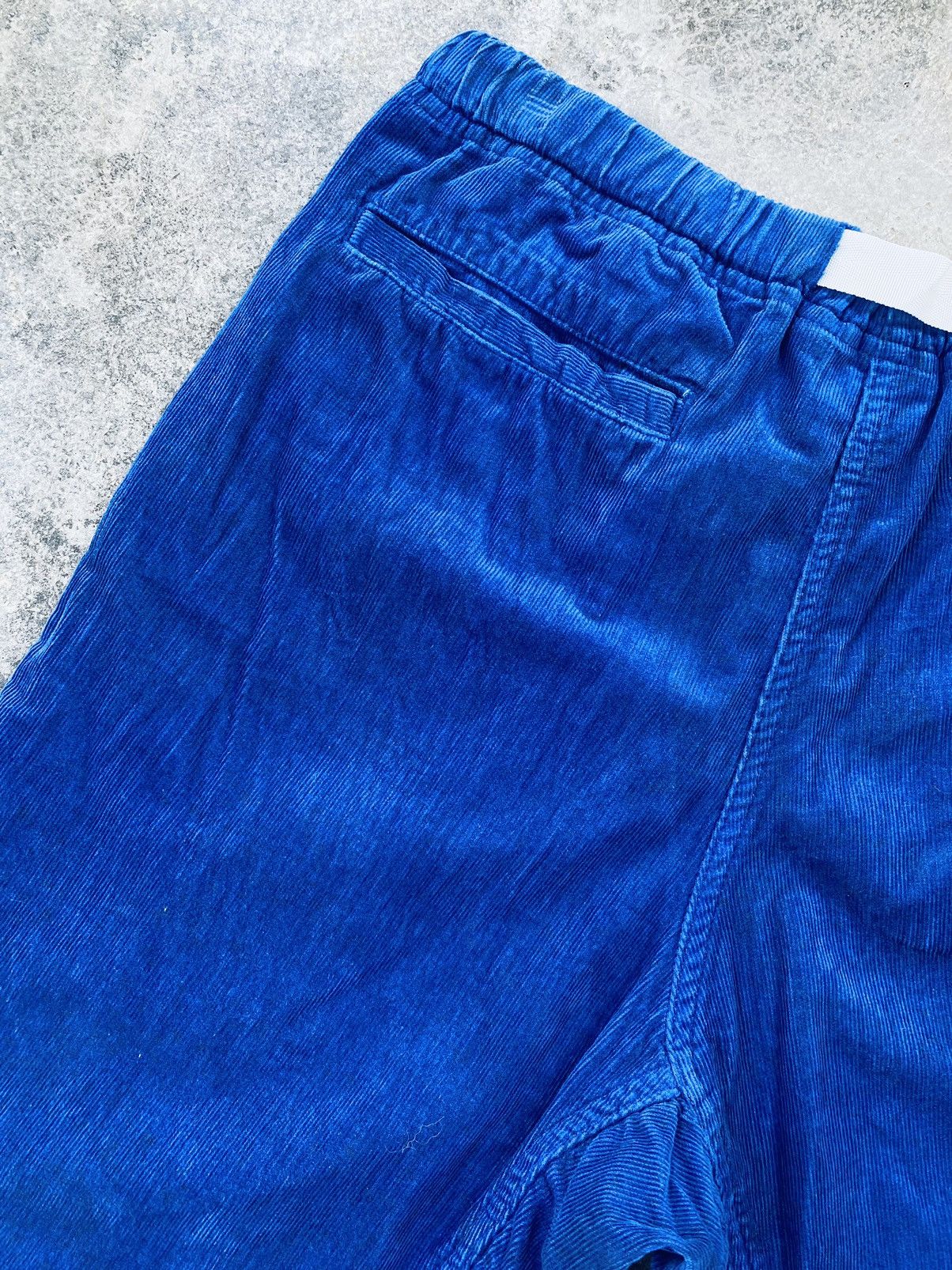 Gramicci Vintage Gramicci Blue Corduroy Short Pants Size US 29 - 19 Thumbnail