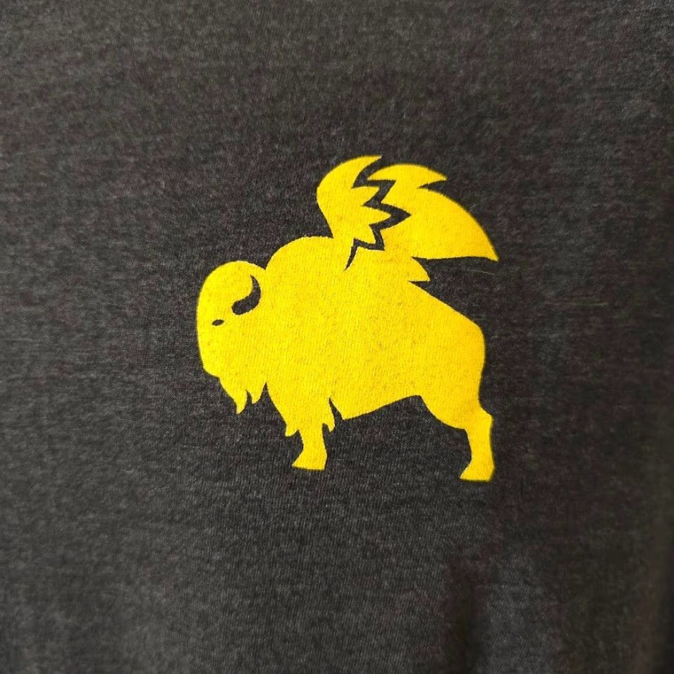Vintage Buffalo Wild Wings T Shirt Mens Size Large Dark Gray Wings To Die For Snack Tee Shirt Size US L / EU 52-54 / 3 - 3 Thumbnail