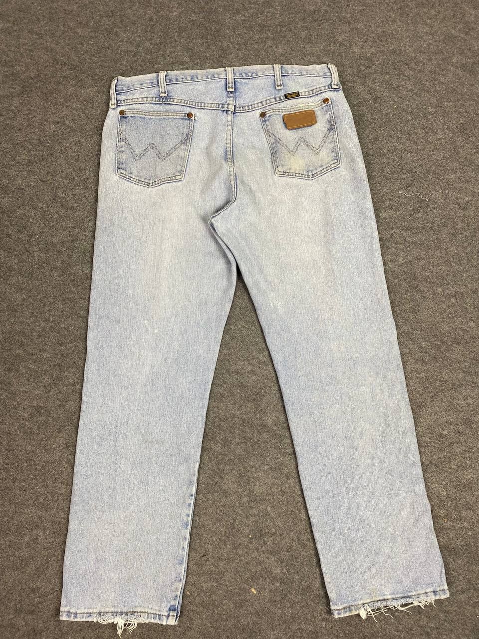 Wrangler vintage wrangler lightwash distressed denim nice design Size US 37 - 2 Thumbnail