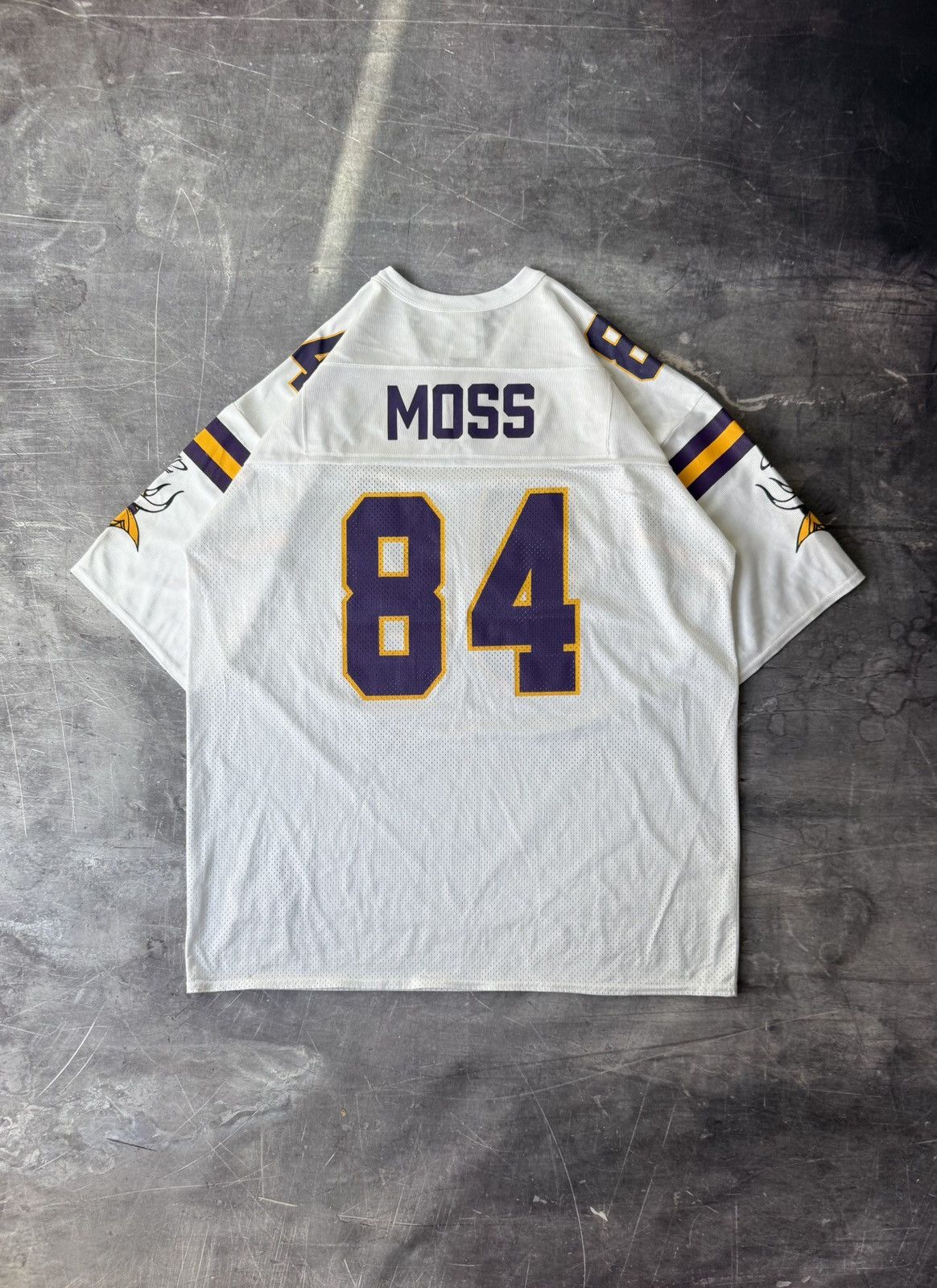 Vintage Vintage 90s Minnesota Vikings Randy Moss Jersey (XL) Size US XL / EU 56 / 4 - 1 Thumbnail