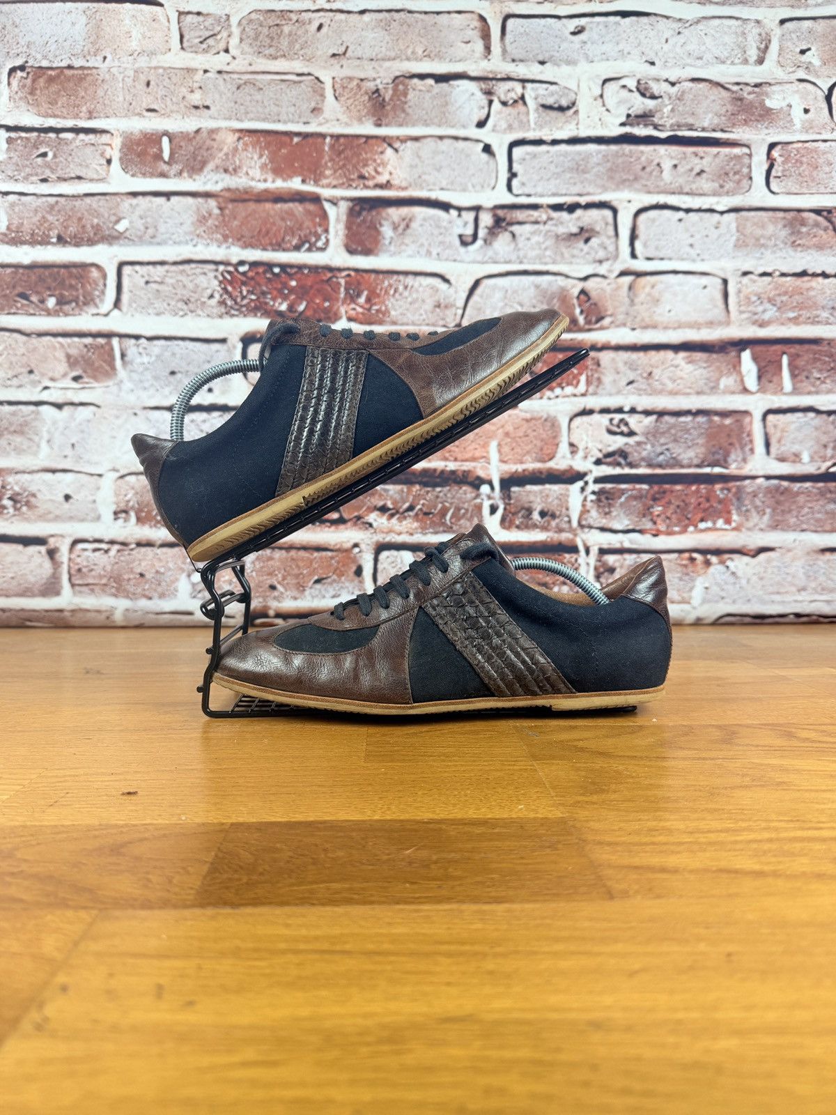 パンプス DRIES VAN NOTEN PUMPS WITH A WEDGE IN PRINTED LEATHER Dries Van Noten Pumps with a wedge in printed leather
