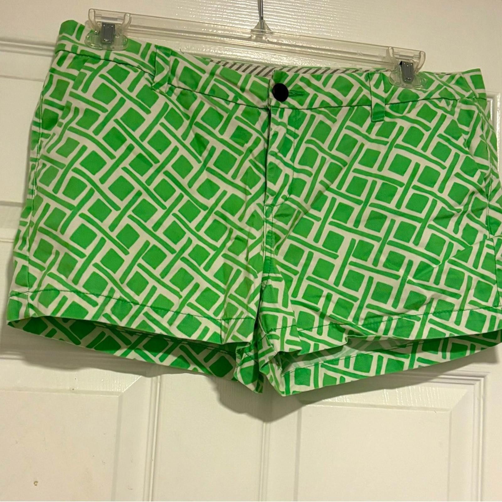 Merona Merona Green and White Patterned Women's Shorts Size 34" / US 12 / IT 48 - 1 Thumbnail