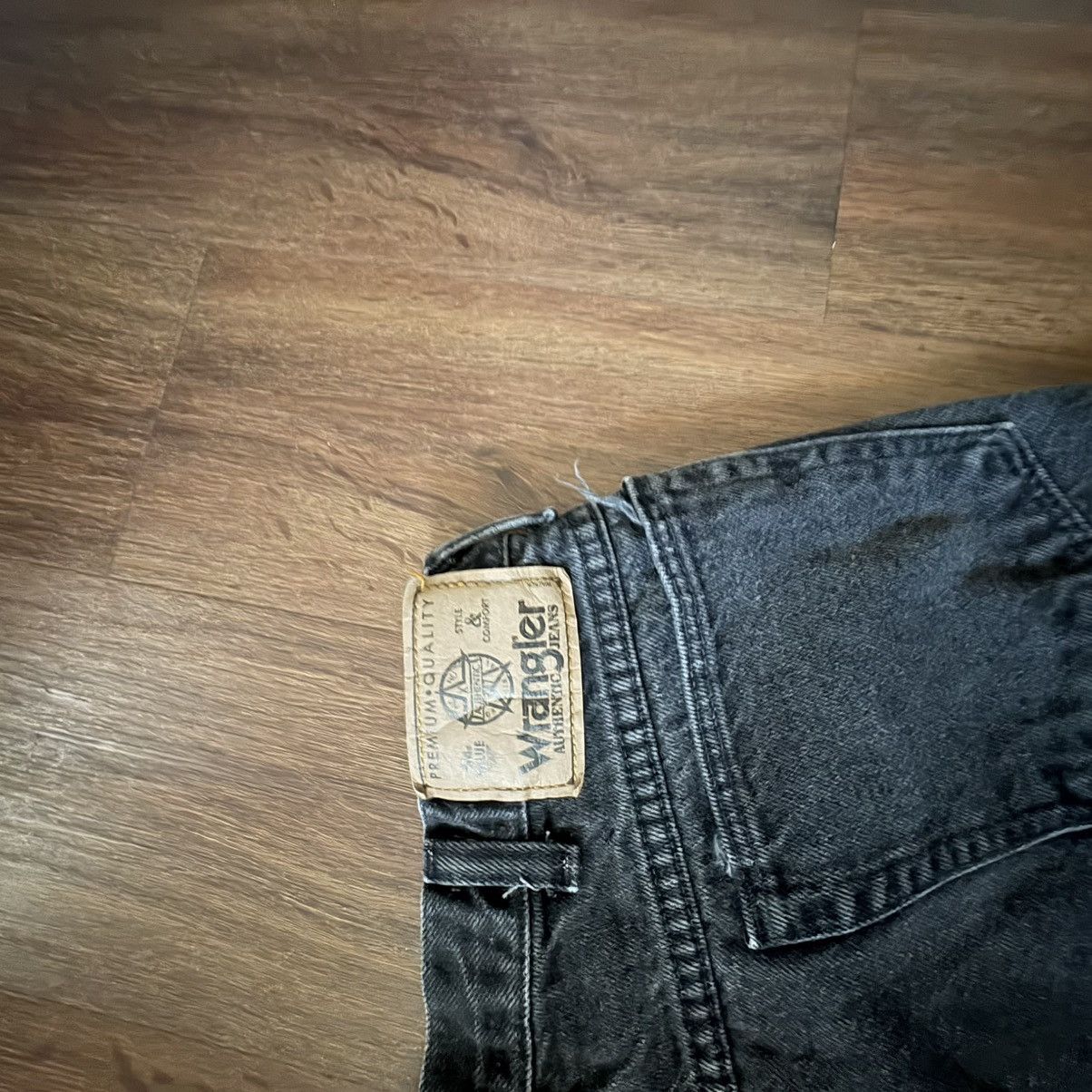 Wrangler WRANGLER • SHORTS Size US 36 / EU 52 - 3 Thumbnail