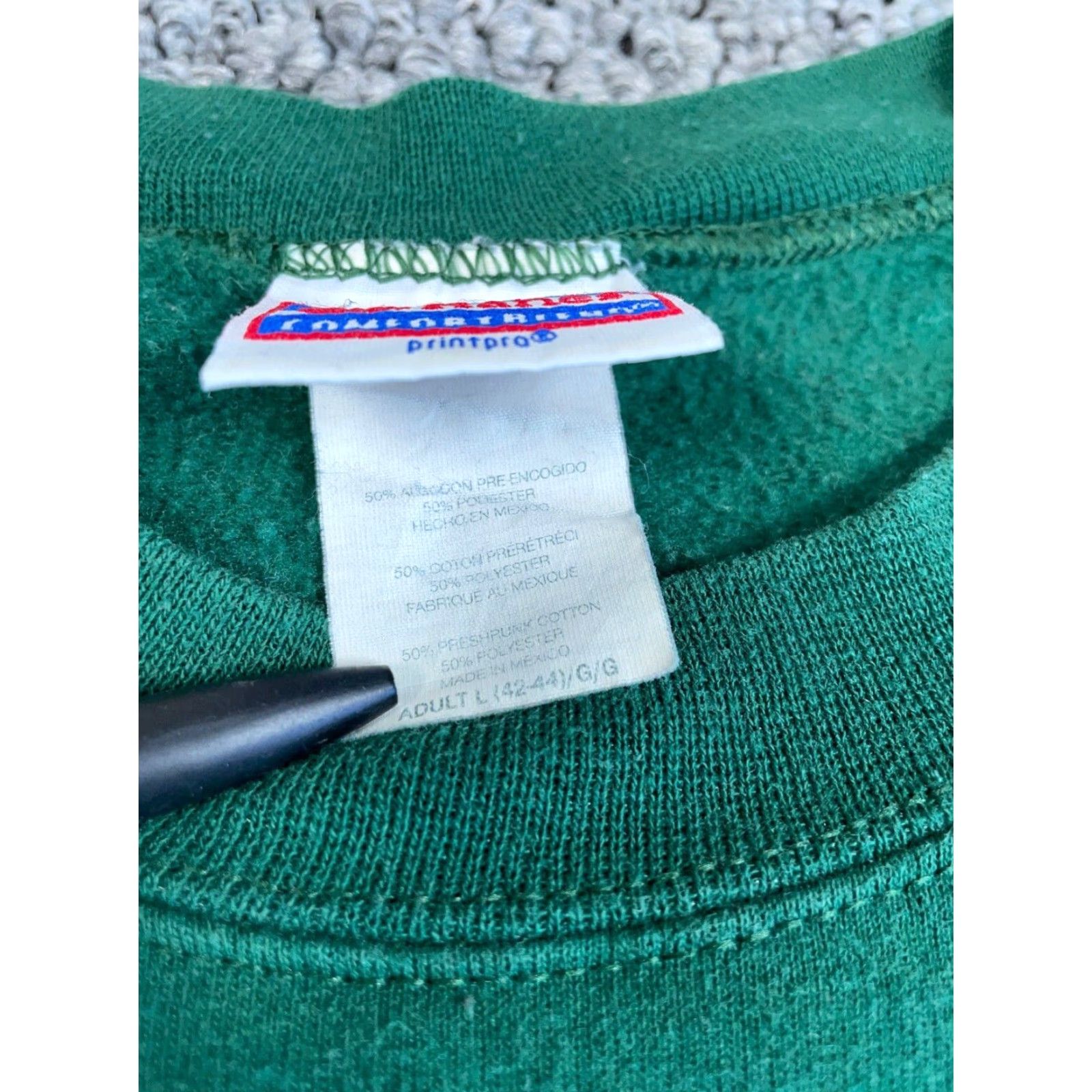 Hanes VINTAGE Hanes Sweatshirt Deer Hunting Graphic Crew Neck Green XL Heavyweight Men’s Pullover 90s Outdoors Size US XL / EU 56 / 4 - 4 Thumbnail