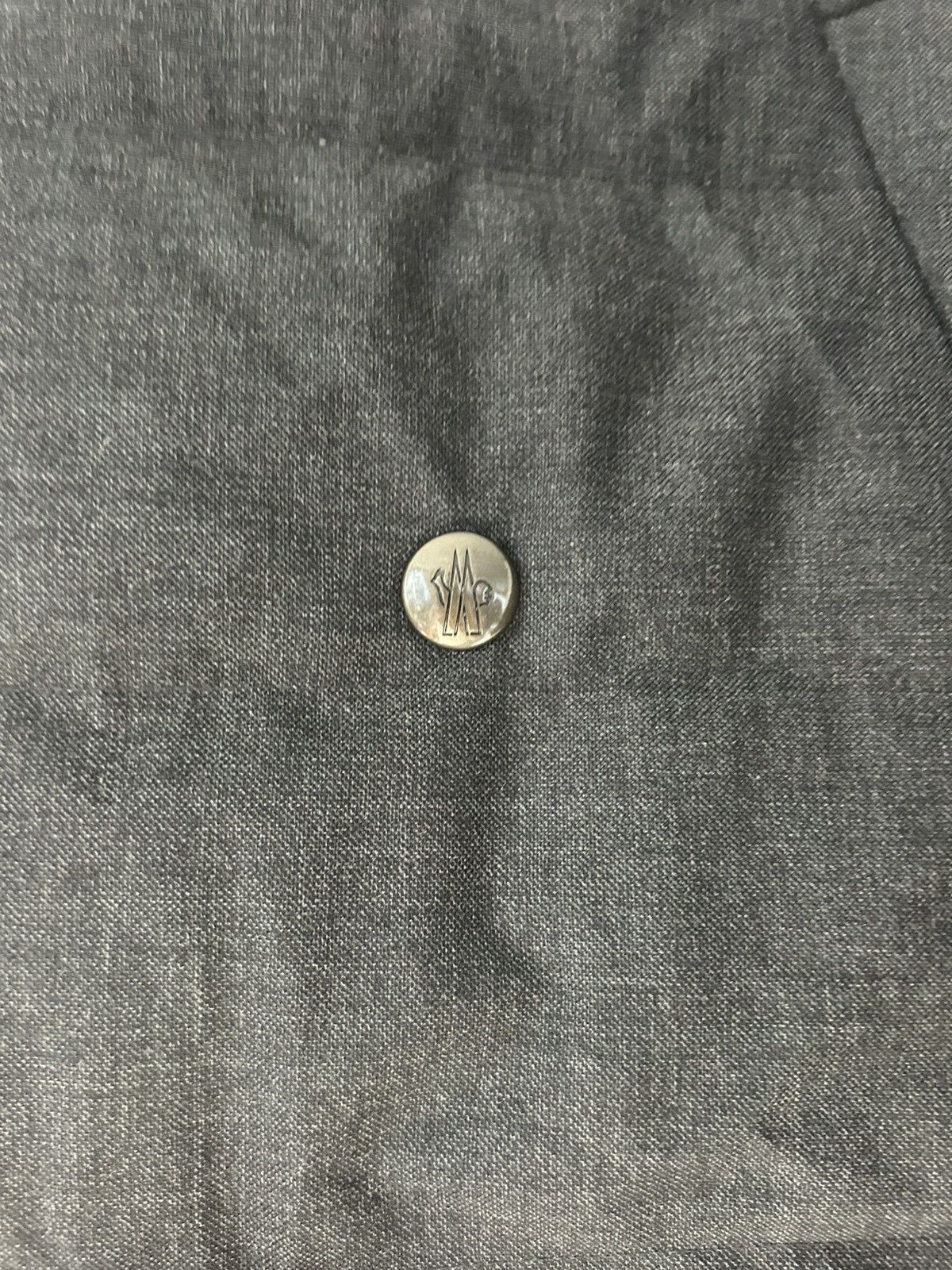 Moncler Double-Breasted Down Jacket with Fur Collar Size US L / EU 52-54 / 3 - 9 Thumbnail