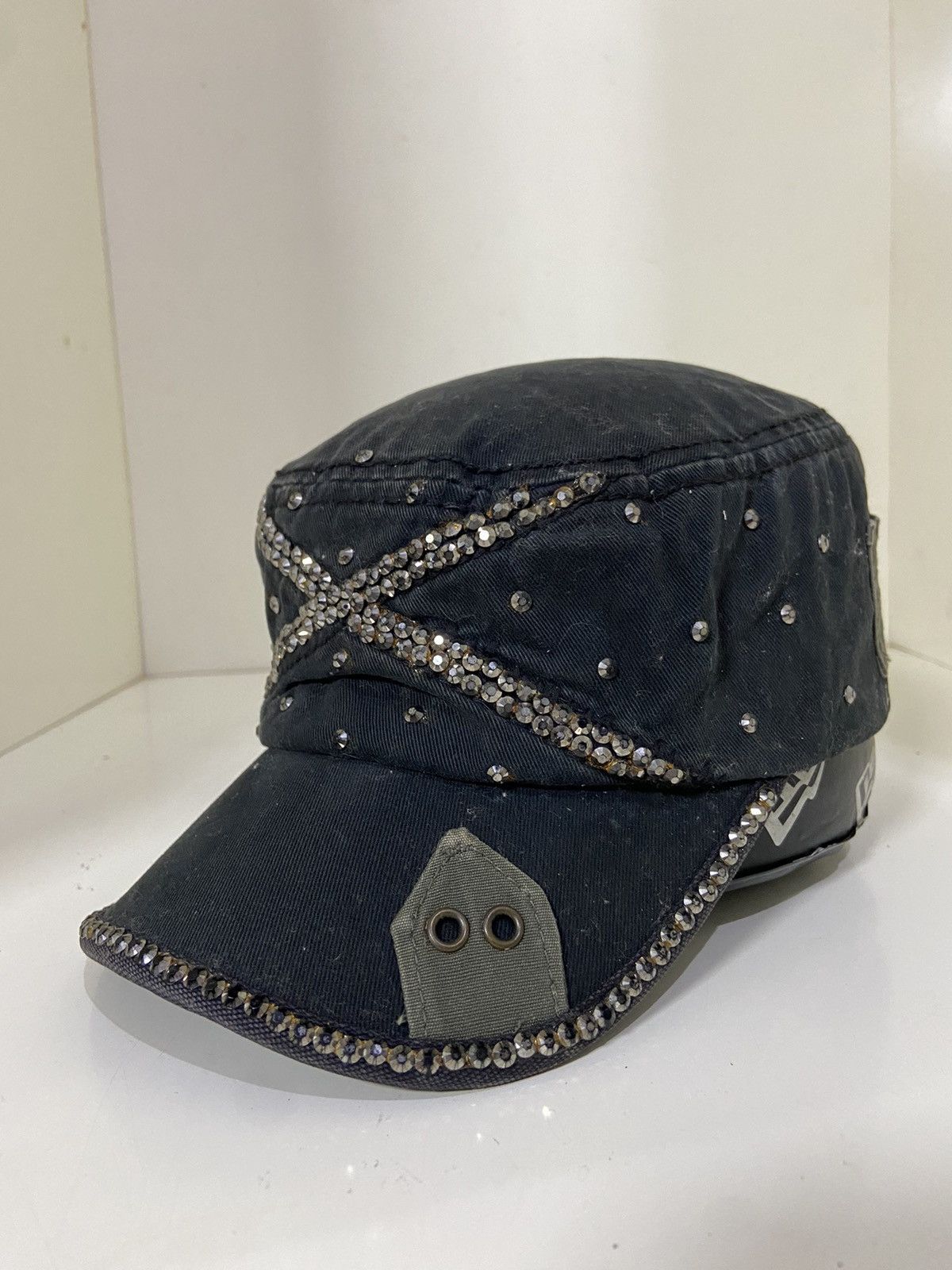 If Six Was Nine × Japanese Brand × Le Grande Bleu (L.G.B.) 2000s patrol hat punk skulls if six was nine style Size ONE SIZE - 1 Thumbnail