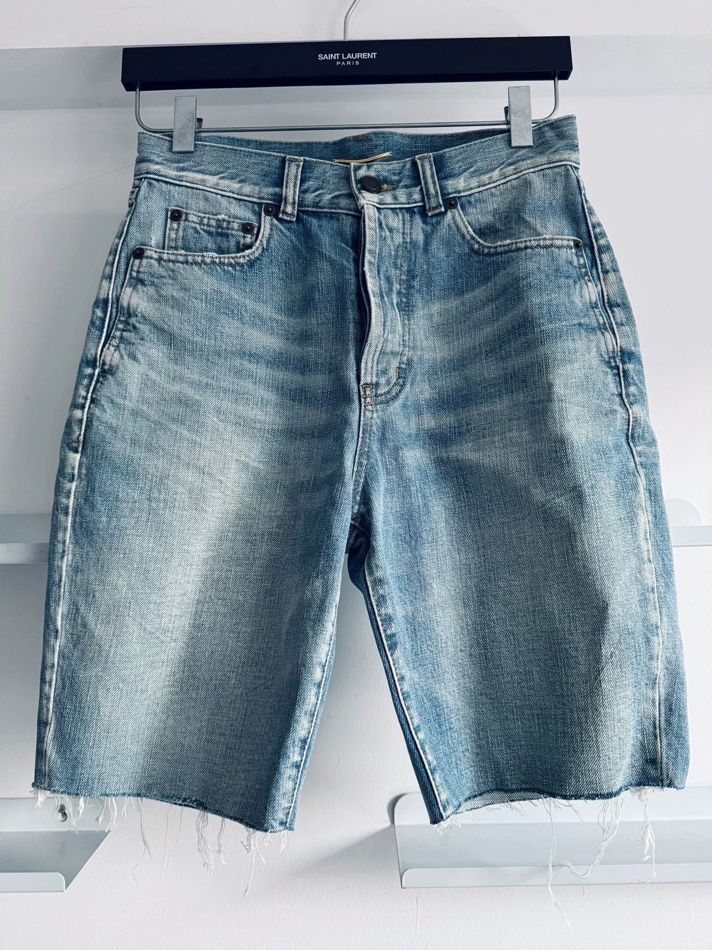 Saint Laurent Paris Saint Laurent women's Washed Premium 26 Jeans Shorts Size 26" / US 2 / IT 38 - 1 Thumbnail