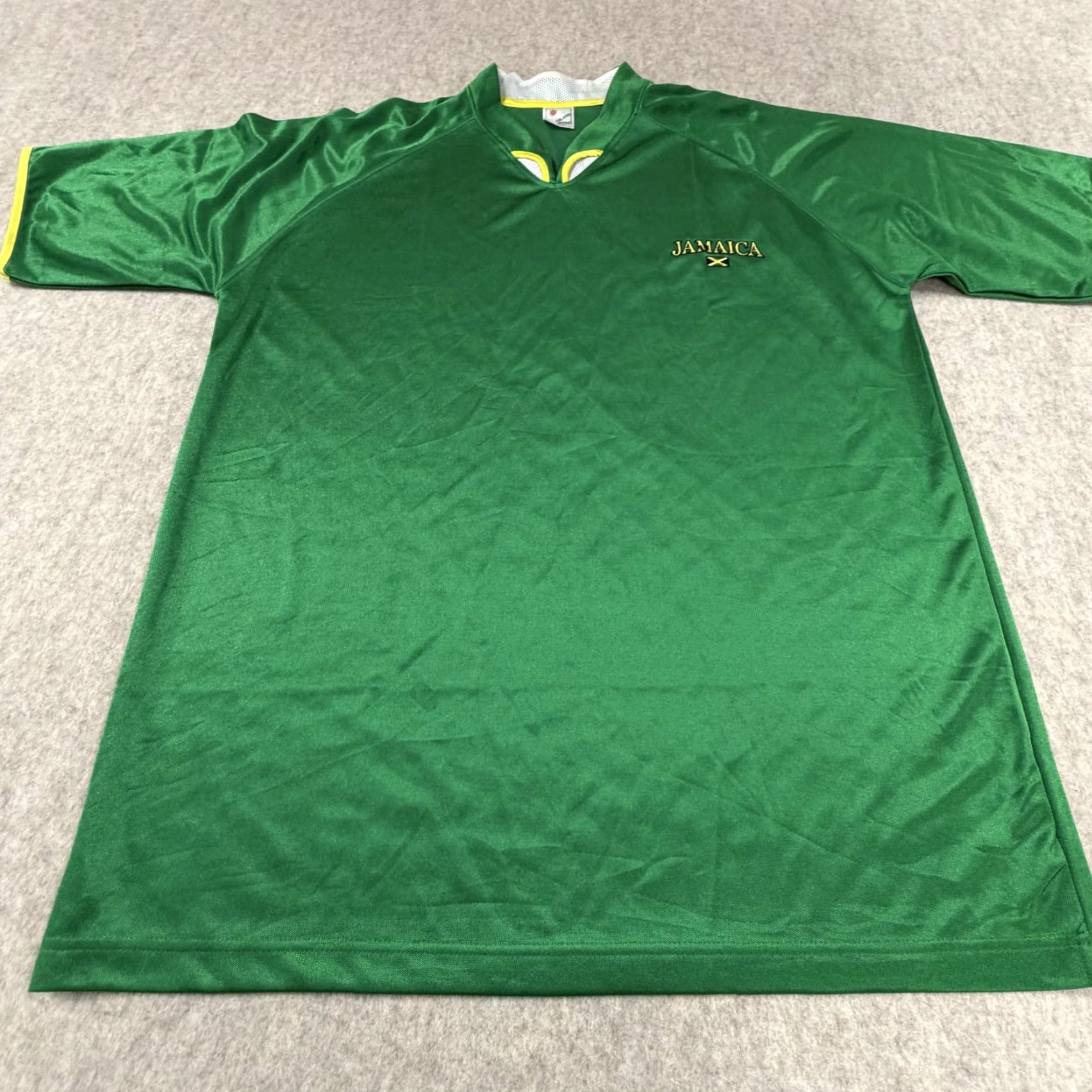 Vintage Jamaica Jersey Mens 2XL Green Embroidered Flag Raglan V-Neck Island Style Shirt Boys? Size US XXL / EU 58 / 5 - 2 Thumbnail