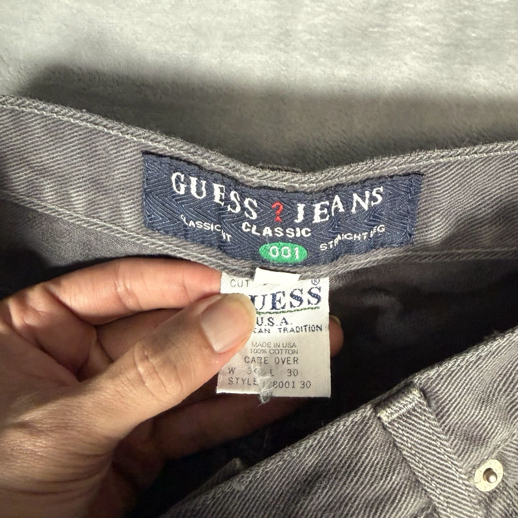 Guess VINTAGE GUESS Jeans Straight Fit Denim Mens 32 34 Inseam 29 USA Blue 5-Pocket Design Regular Rise Mid 90s Jeans Mens Size US 32 / EU 48 - 3 Thumbnail