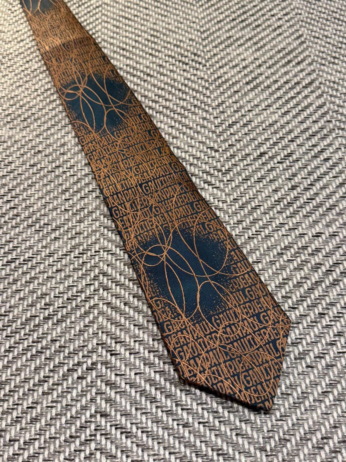 Jean Paul Gaultier Jean Paul Gaultier Magic Rune Tie K24 Size ONE SIZE - 1 Thumbnail