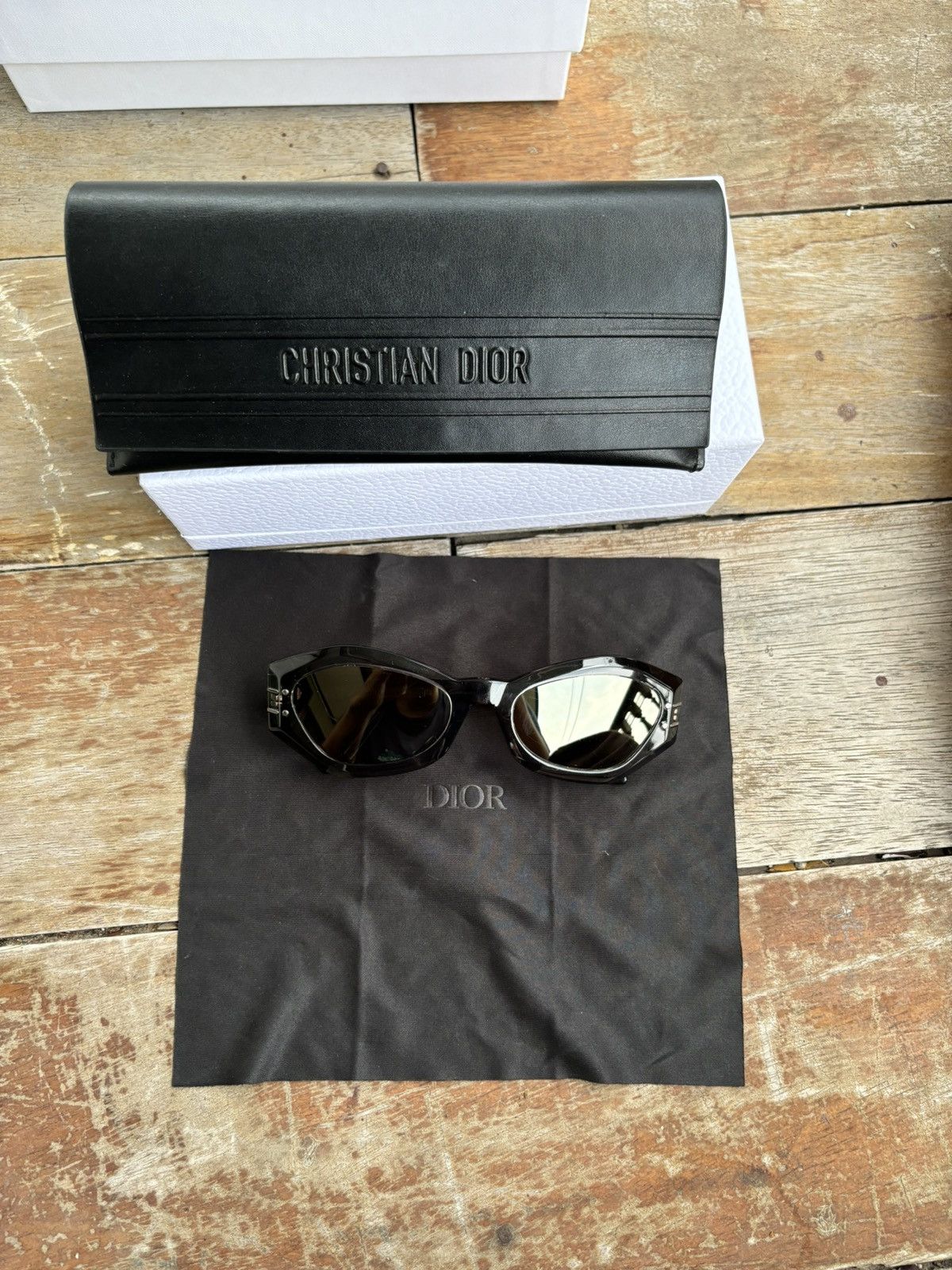 Dior DiorSignature B1U Size ONE SIZE - 1 Thumbnail
