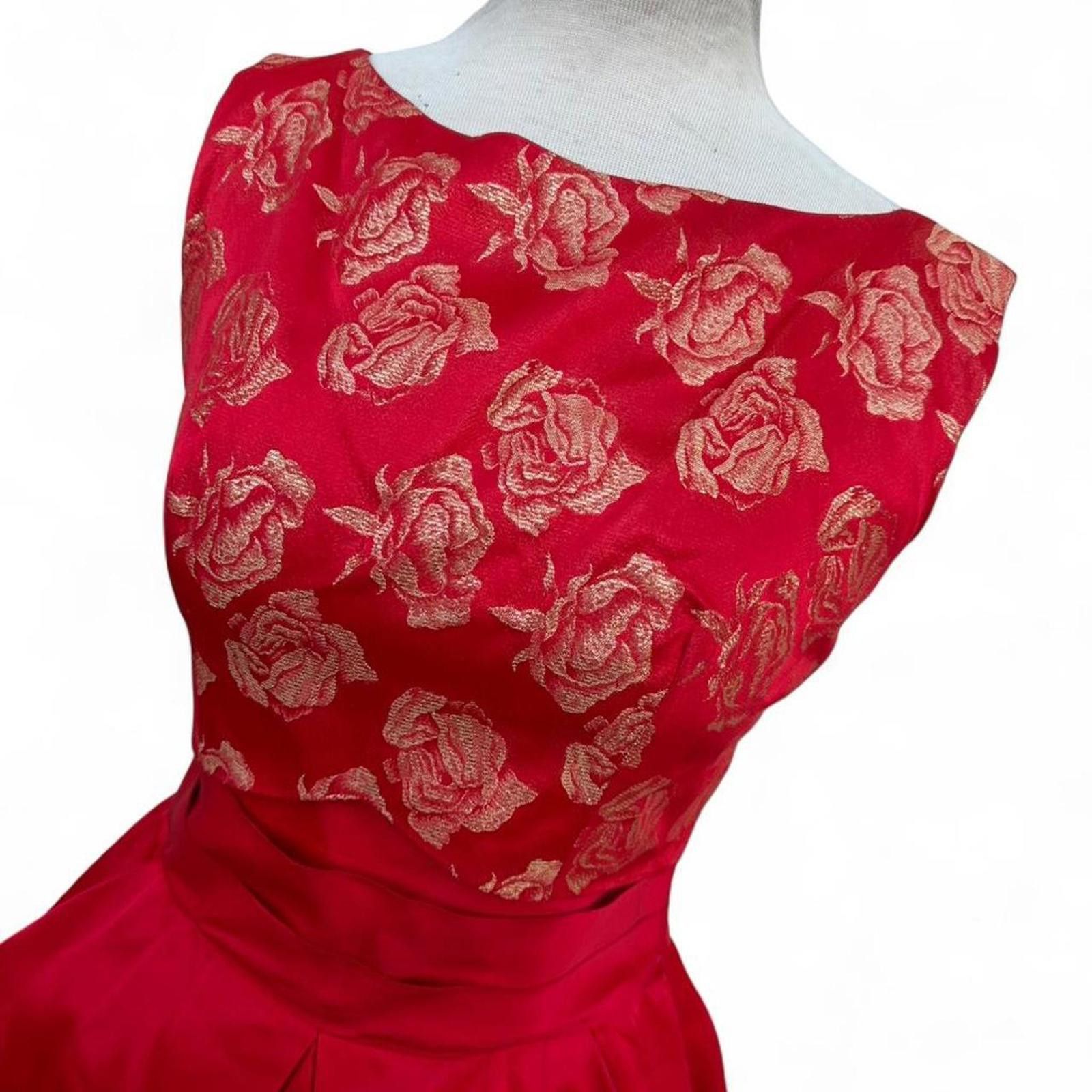 Other Women's Red Dress Size M / US 6-8 / IT 42-44 - 2 Thumbnail