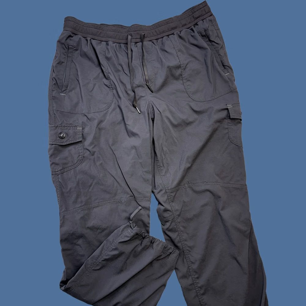 Vintage LL Bean Vista Camp Pants Women 2X Gray Nylon Stretch Cargo Jogger Travel Outdoor Size 40" / US 18 - 1 Thumbnail
