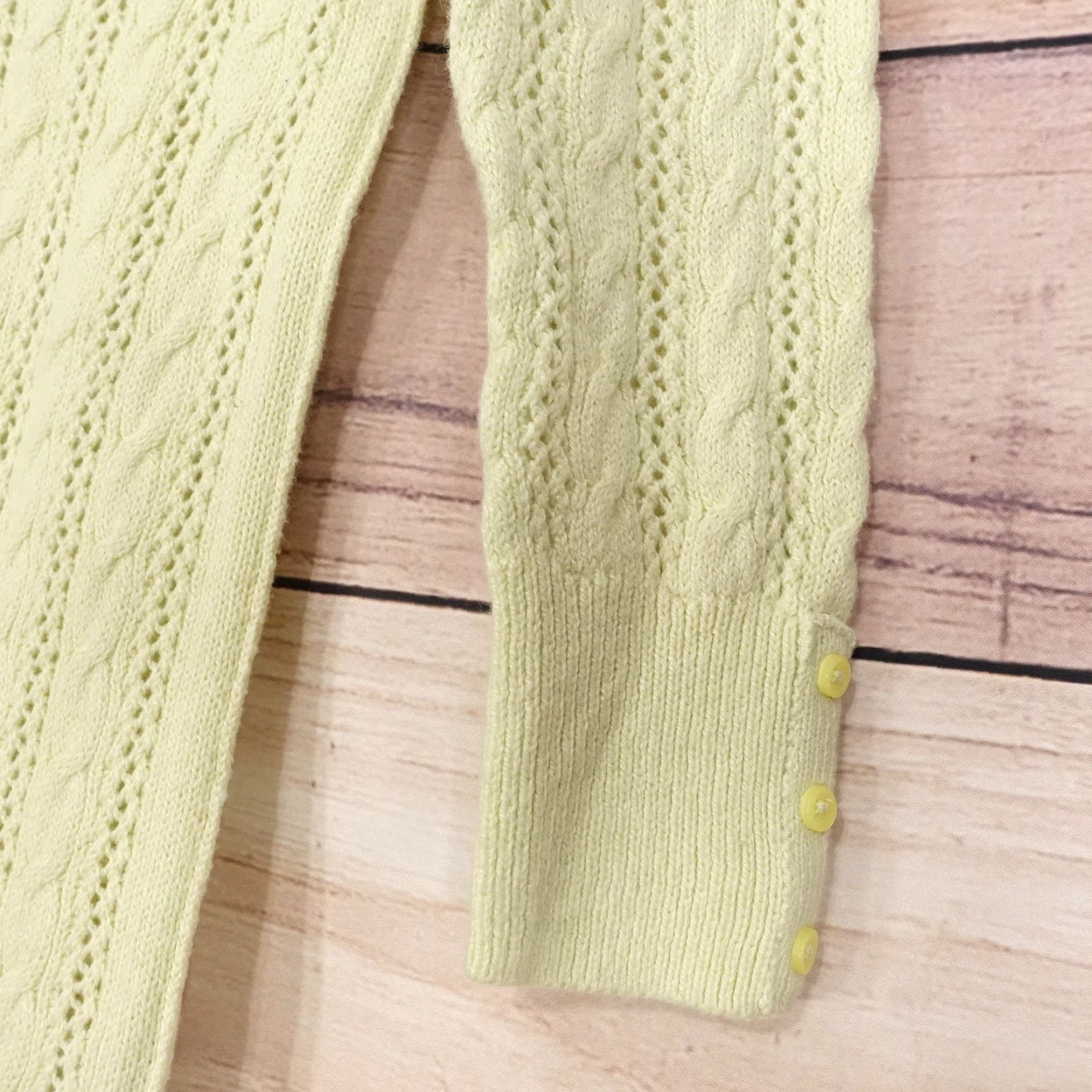 American Eagle Outfitters AMERICAN EAGLE PULLOVER SWEATER WOMENS SMALL YELLOW REGULAR FIT Size S / US 4 / IT 40 - 5 Thumbnail