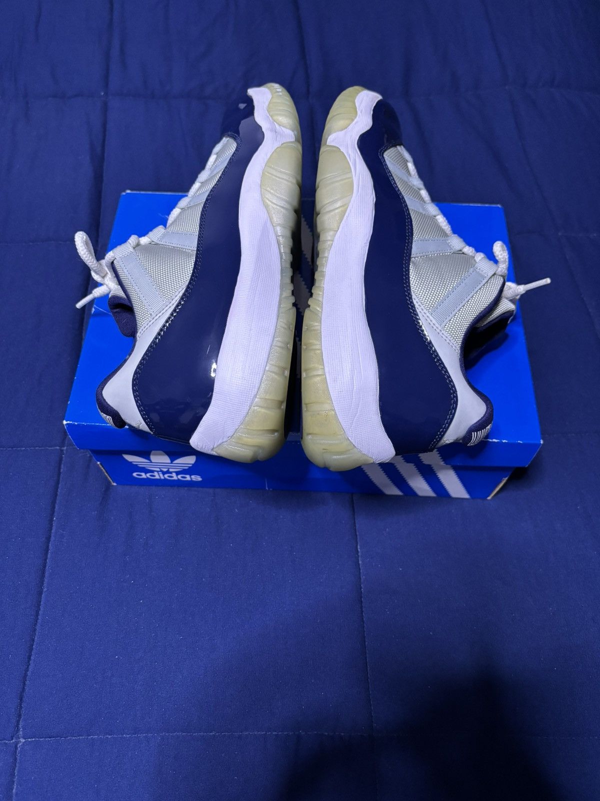 Jordan Brand Air Jordan 11 Retro Low Georgetown Size 11.5 Size US 11.5 / EU 44-45 - 3 Thumbnail