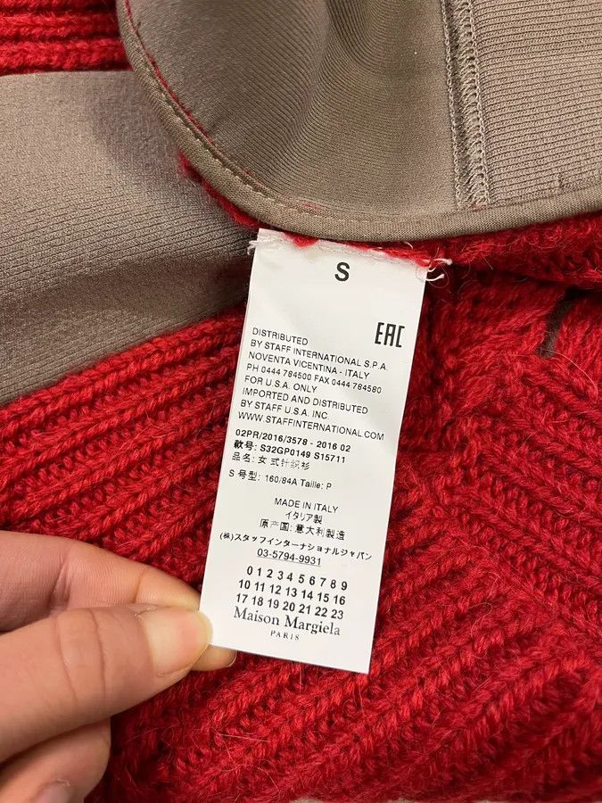 Maison Margiela AW2016 Maison Margiela Deconstructed Perforated Red Sweater Size XS / US 0-2 / IT 36-38 - 9 Thumbnail