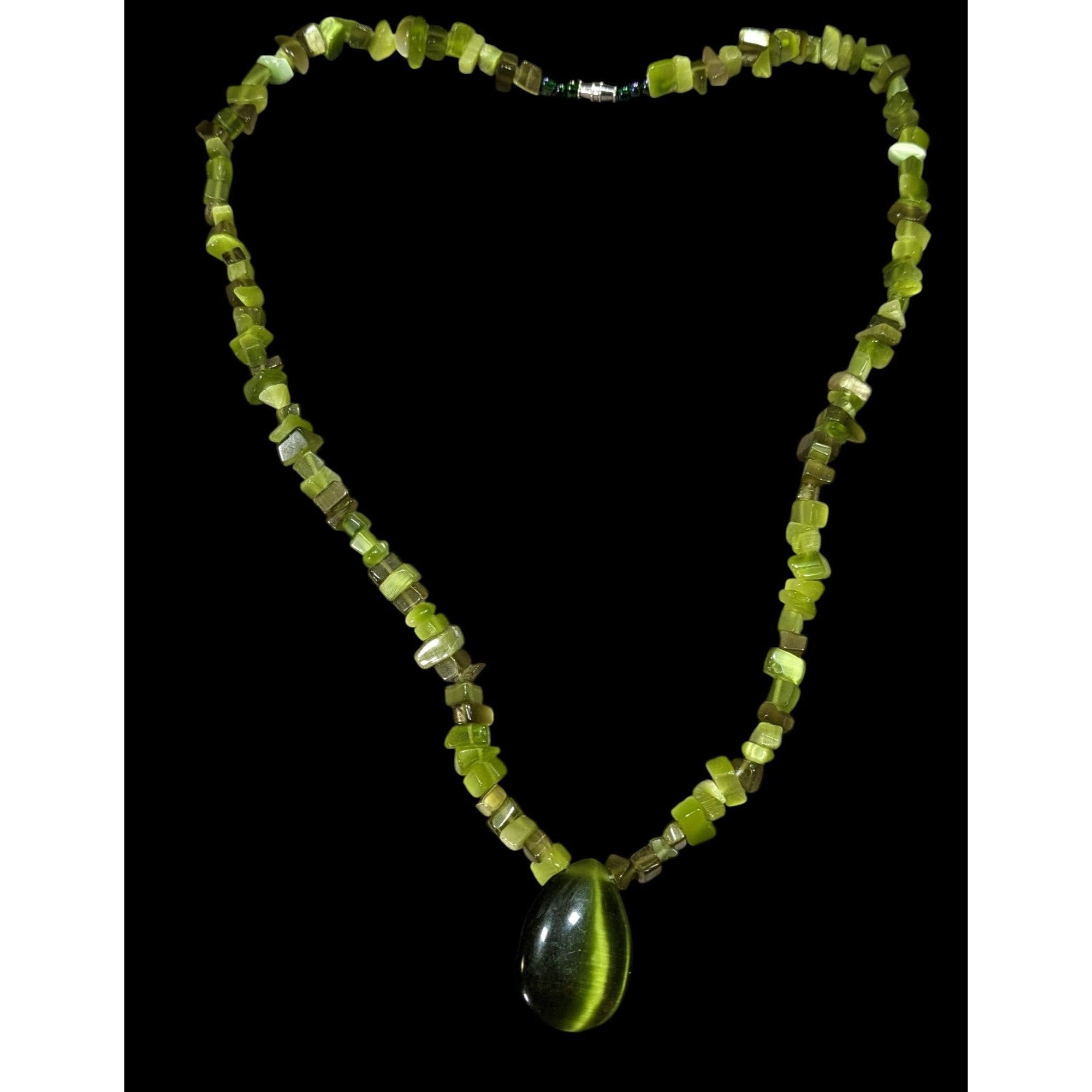Other Whimsical Fairycore Green Cat Eye Glass Beaded Teardrop Neck Size ONE SIZE - 1 Thumbnail