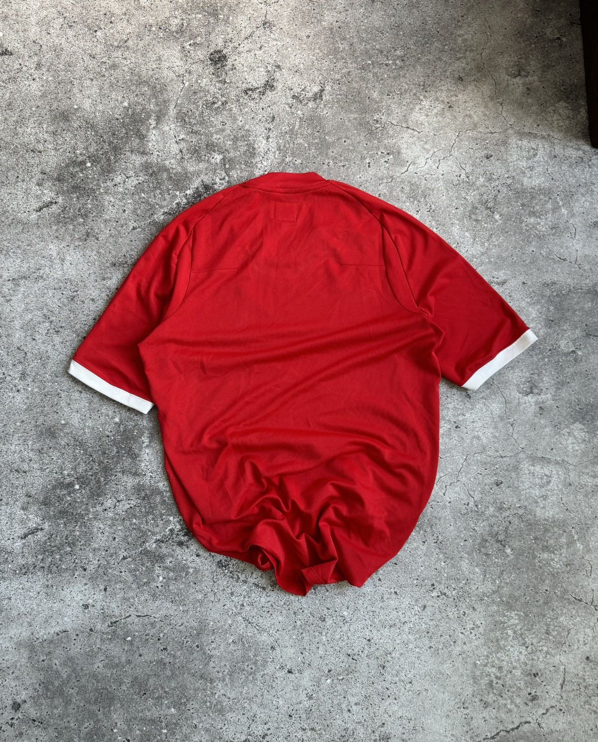 Umbro × Vintage Vintage Umbro England South Africa red jersey t-shirt Size US M / EU 48-50 / 2 - 10 Thumbnail