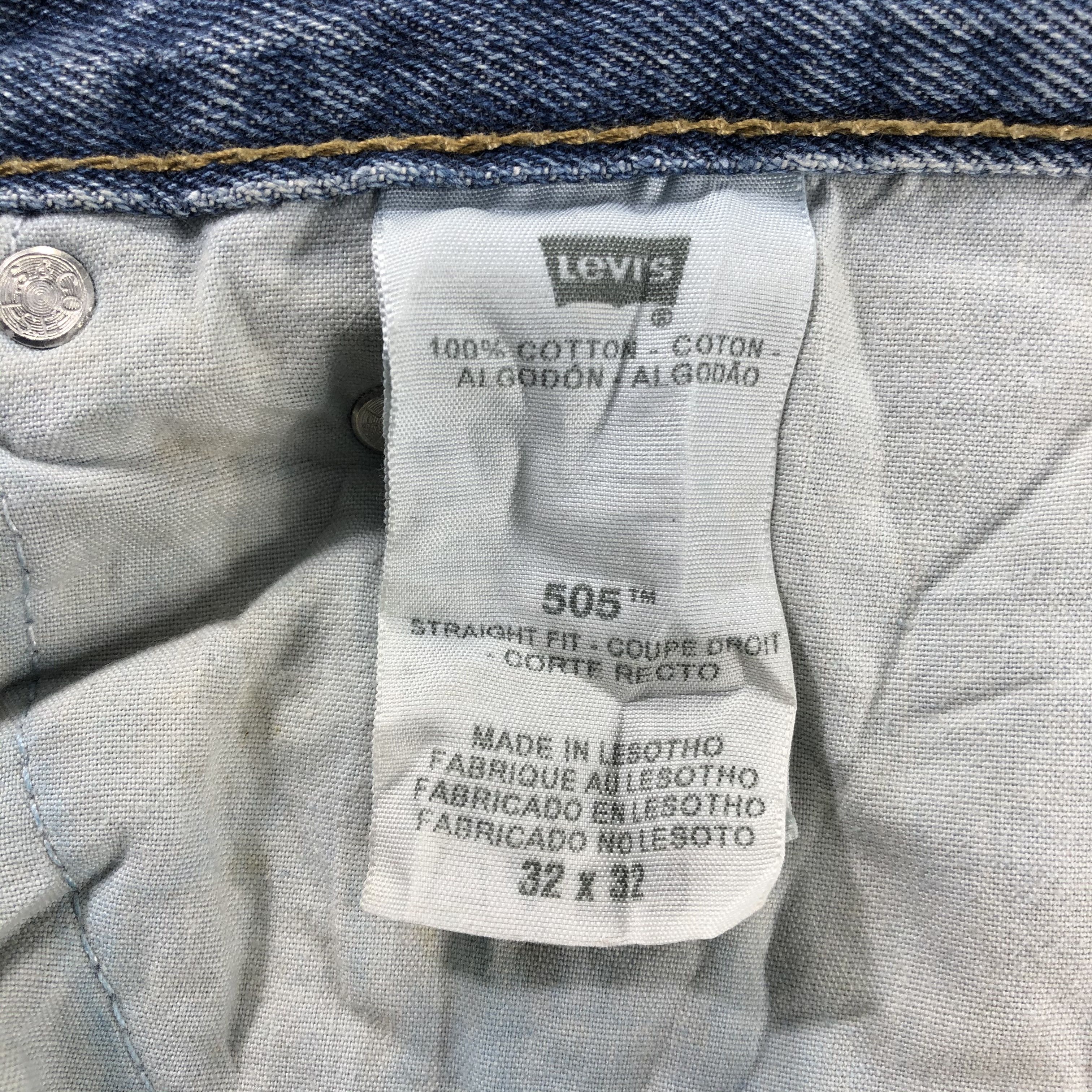 Levi's Vintage Blue Wash Levis 505 Jeans-J2676 Size US 33 - 11 Thumbnail