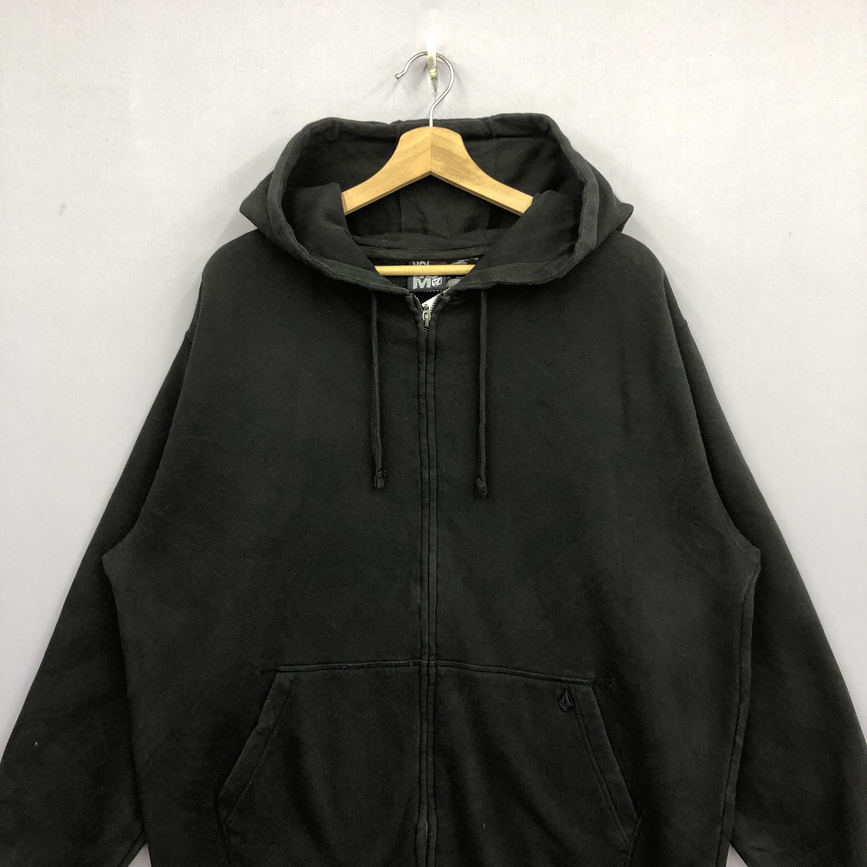 Volcom Vintage Volcom Hoodie Sweatshirt Surfwear Hooded Sweater Size US XL / EU 56 / 4 - 2 Thumbnail