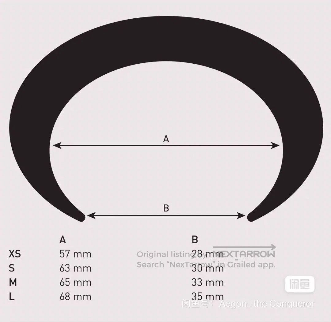Parts Of Four Classic Crescent Split Bracelet. Size ONE SIZE - 9 Thumbnail