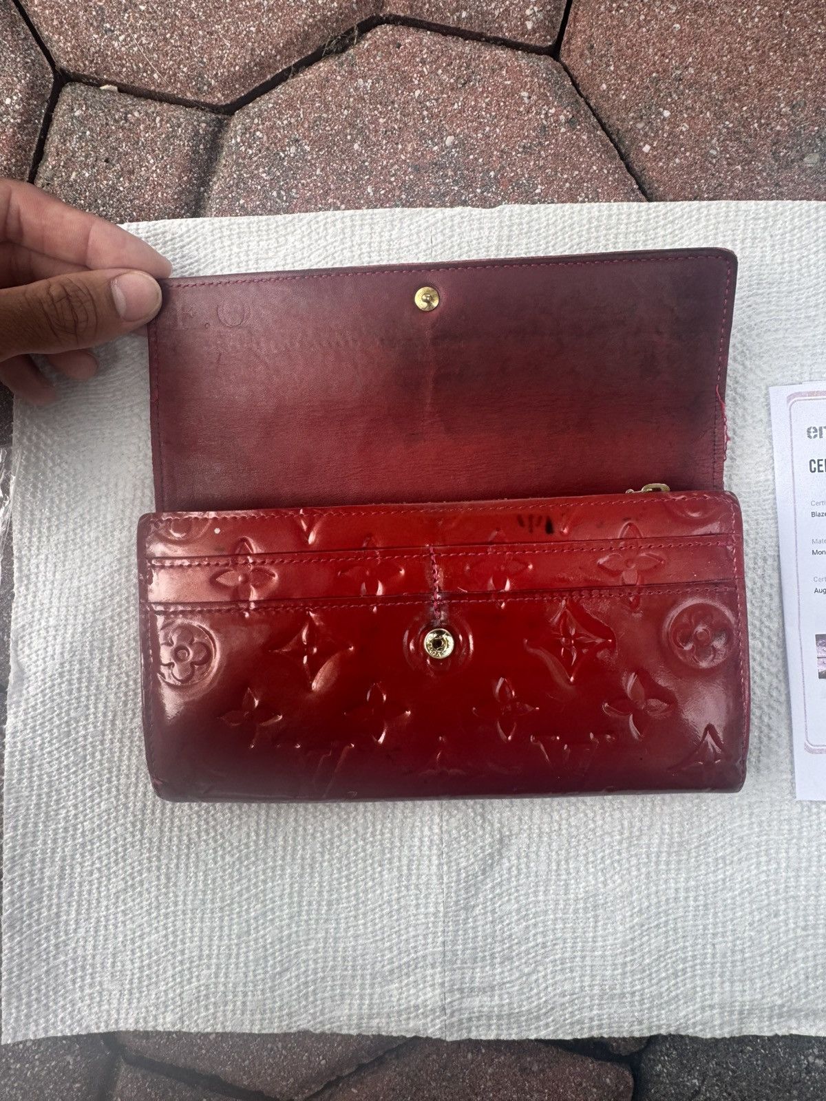 Louis Vuitton LOUIS VUITTON Vernis Red Long Wallet 💋 Size ONE SIZE - 5 Thumbnail