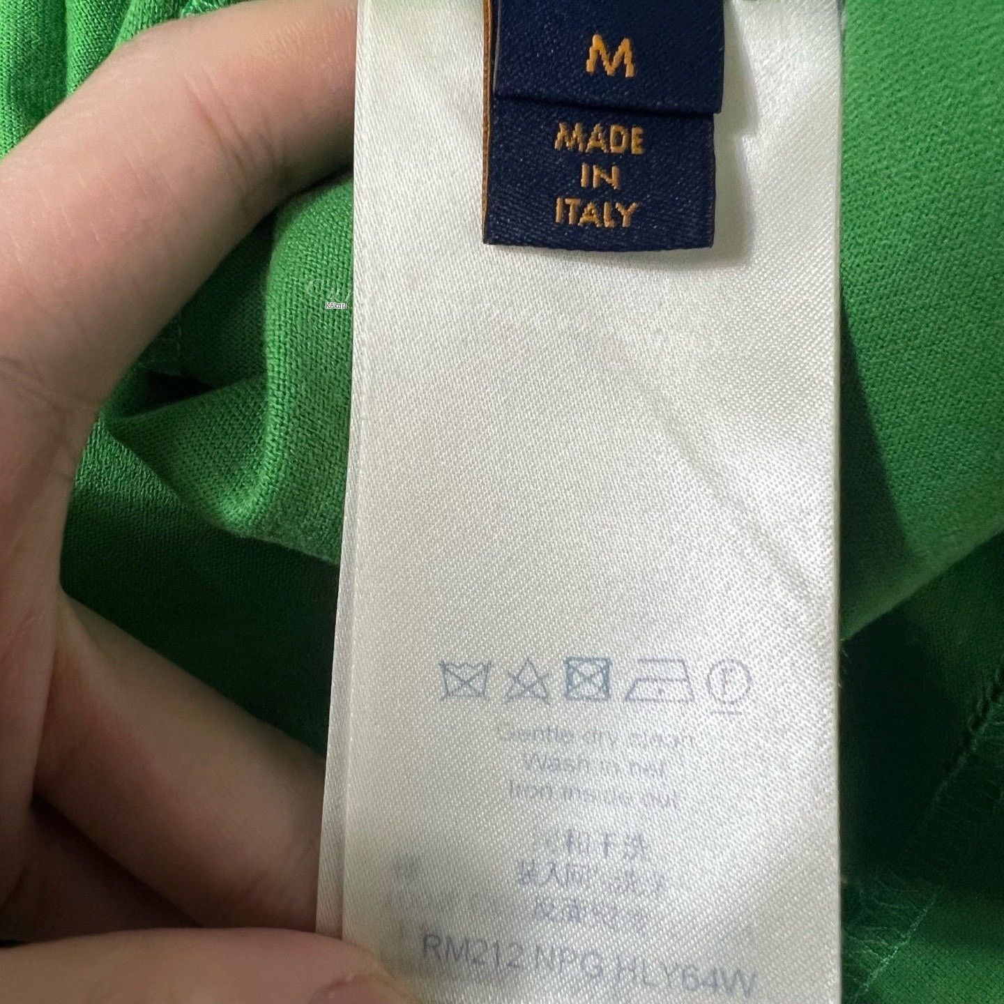 Louis Vuitton Louis Vuitton Embossed Short-Sleeve T-Shirt Size US M / EU 48-50 / 2 - 5 Thumbnail