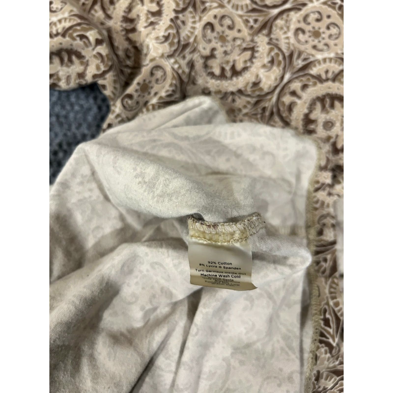 Talbots Talbots Blouse Shirt Womens L Tan Brown Medallion Boho V-Neck Stretch Long Sleeve Knit Cotton Spandex Solid Regular Basic Casual Vintage No Size L / US 10 / IT 46 - 5 Thumbnail