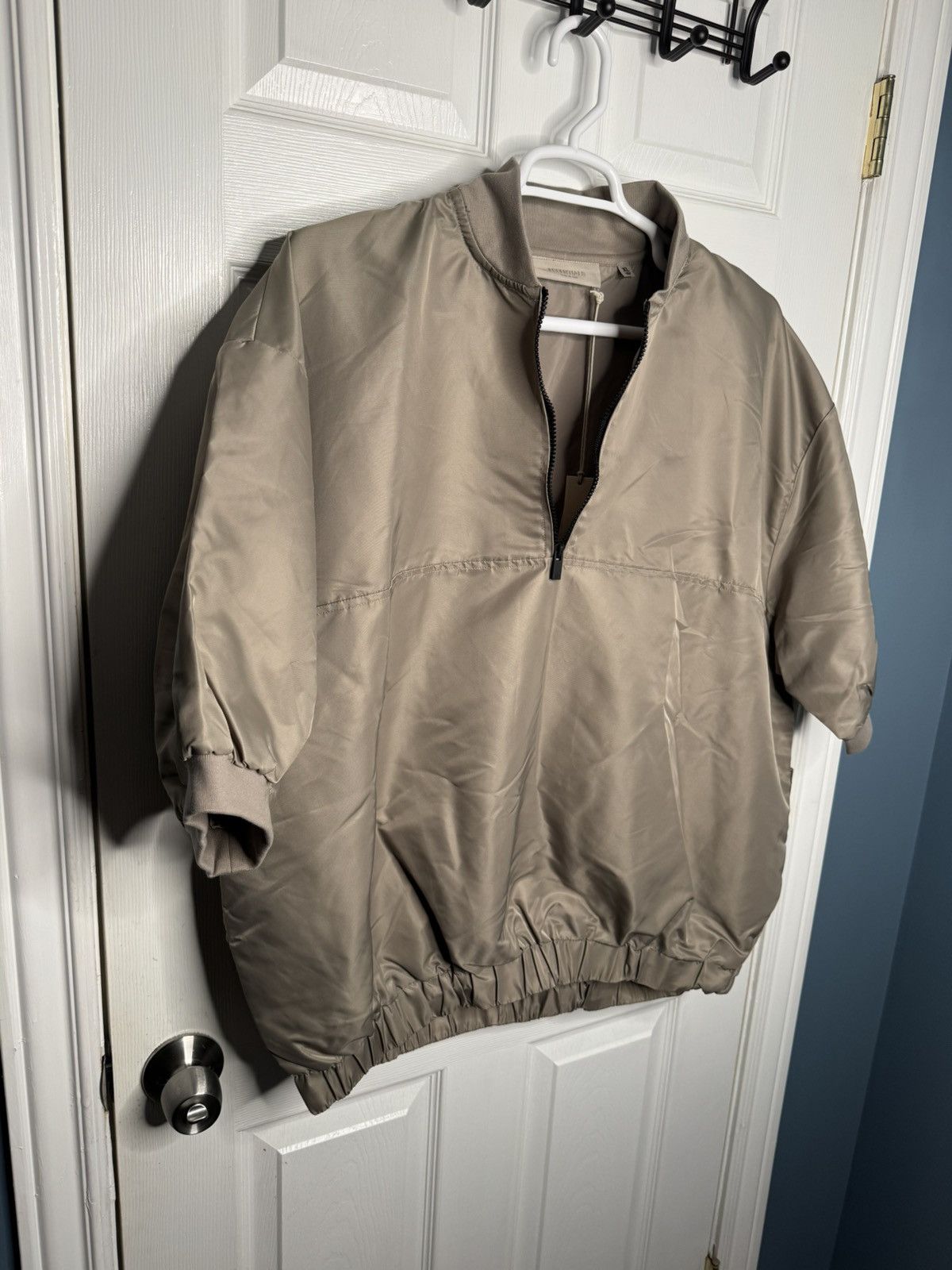 Fear of God Fear of God ESSENTIALS Nylon 1/4 Zip Size US XL / EU 56 / 4 - 3 Thumbnail