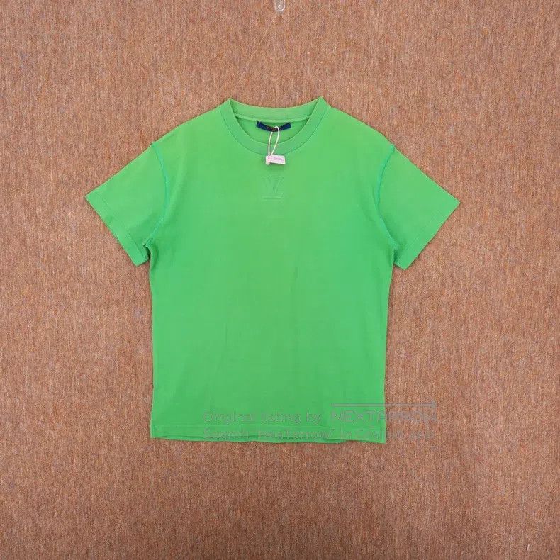 Louis Vuitton Louis Vuitton 3D embossed Logo short sleeve Size US XS / EU 42 / 0 - 1 Thumbnail