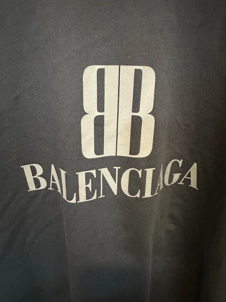 Balenciaga Balenciaga BB Medium T-shirt Size US S / EU 44-46 / 1 - 4 Thumbnail