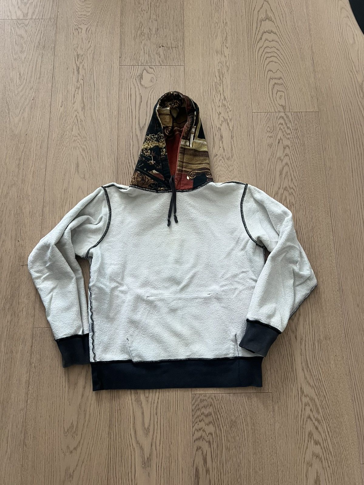 Supreme Supreme X Scarface FW2017 ”The World Is Yours” Hoodie Rare Size US M / EU 48-50 / 2 - 15 Thumbnail