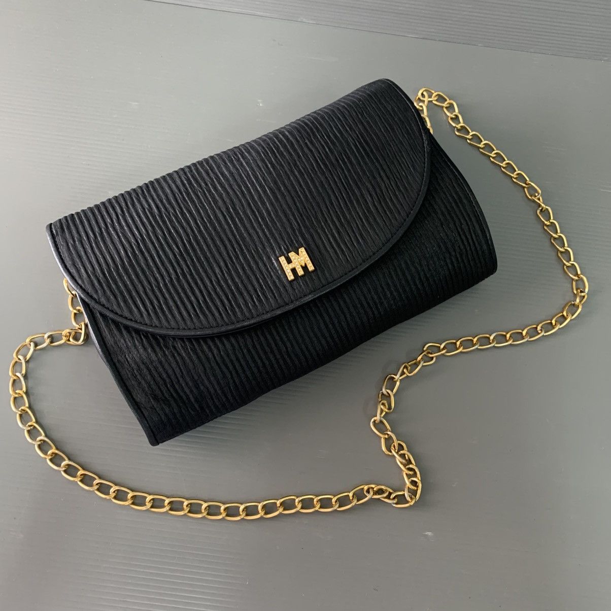Hanae Mori 🔥‼️FAST SALE‼️🔥Authentic Hanae Mori Leather Chain Shoulder Bag Size ONE SIZE - 9 Thumbnail