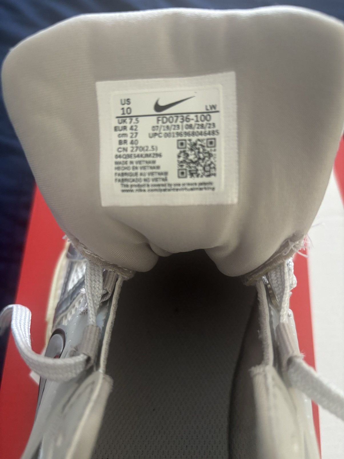 Nike Nike V2K Run Size US 8.5 / EU 41-42 - 6 Thumbnail