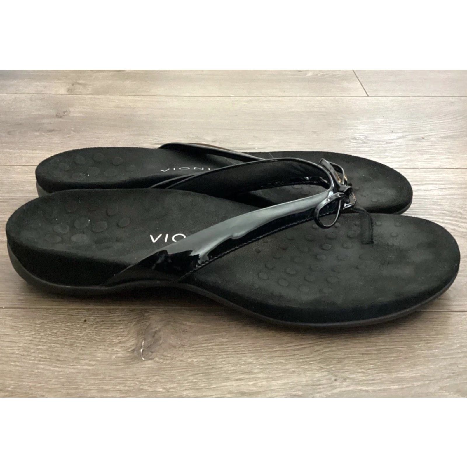 Vionic VIONIC Women Thong Sandals Black Patent Leather Size 9 Size US 9 / IT 39 - 3 Thumbnail