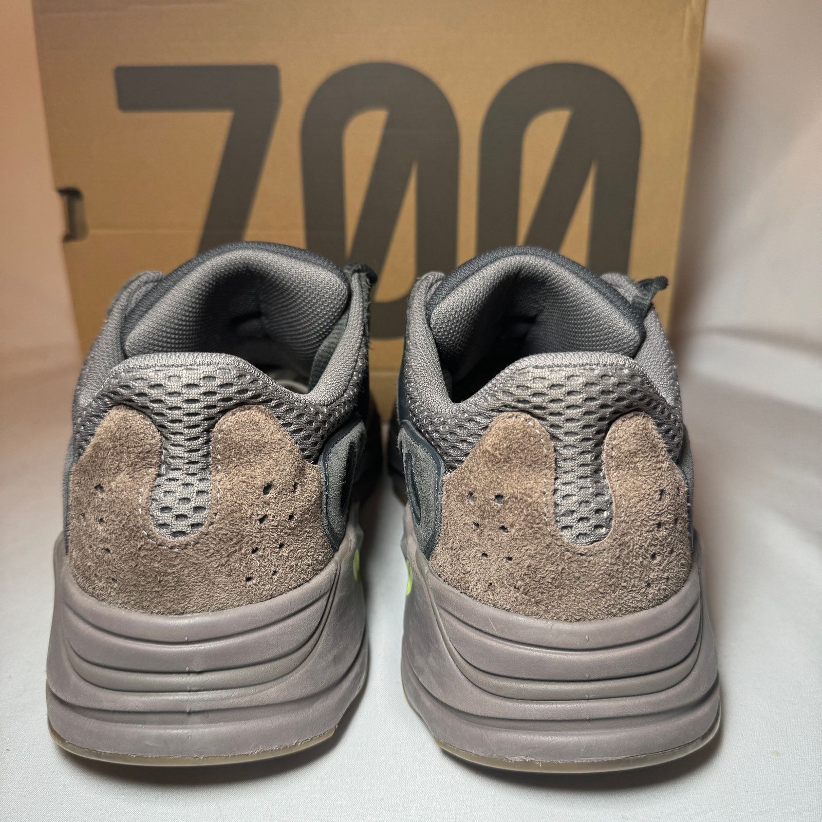 Adidas Size 9 - Yeezy Boost 700 Mauve Men's Shoes Size US 9 / EU 42 - 5 Thumbnail