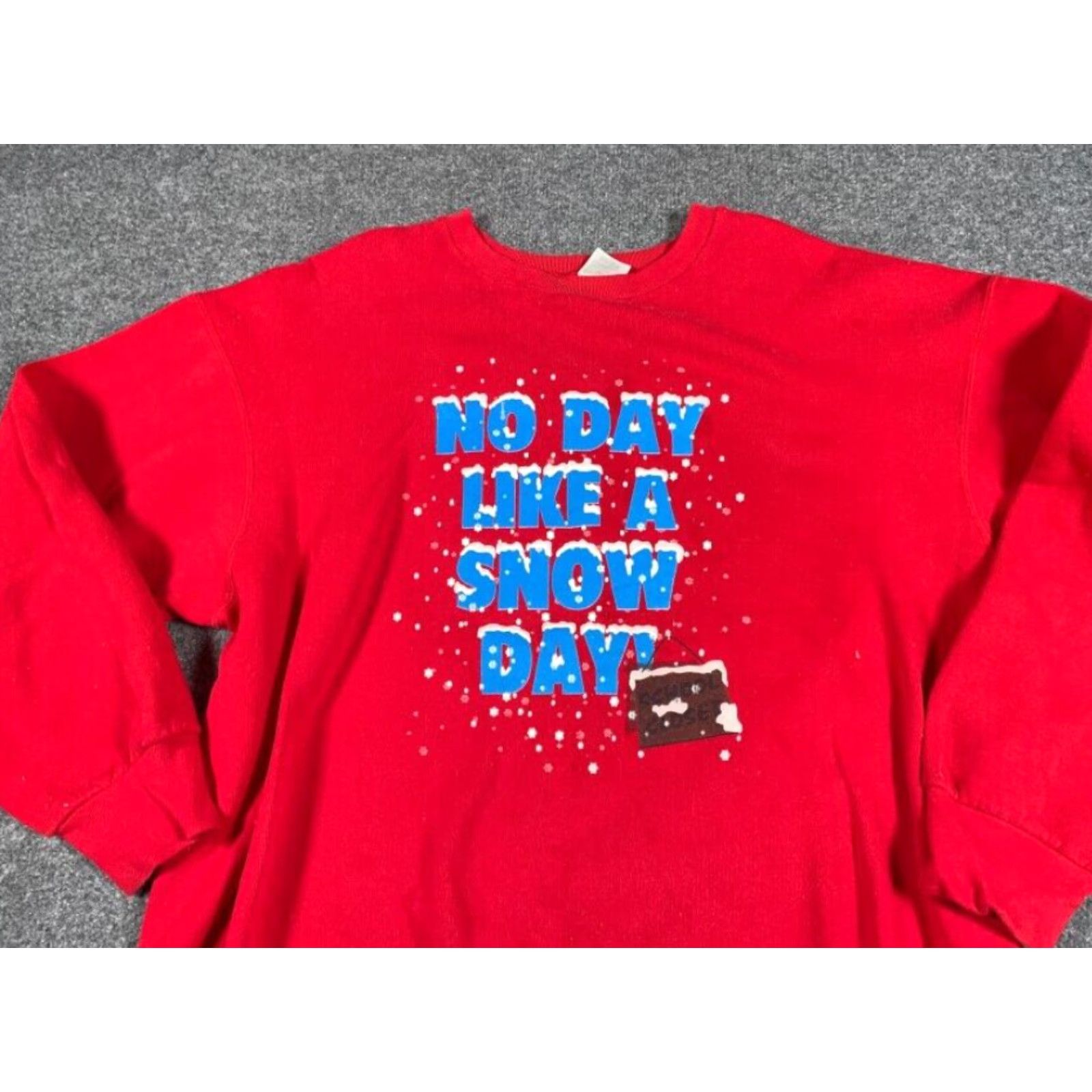 Fruit Of The Loom VINTAGE No Day Like a Snow Day Sweatshirt Men 2XL Red 50-50 Fruit of the Loom Graphic Print Retro School 90s Hipster Pullover Sweatshirt Size US XXL / EU 58 / 5 - 7 Thumbnail