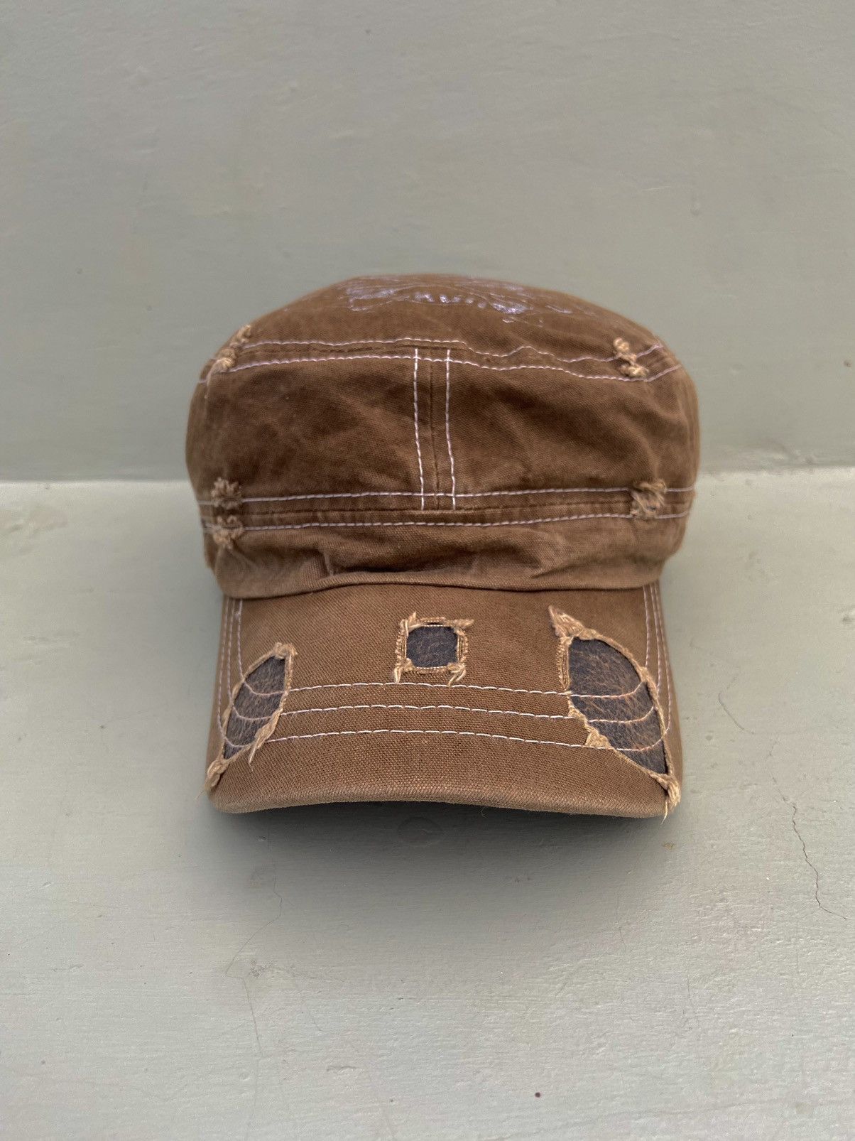 If Six Was Nine 2000s punk skulls ditsetressed ifsixwasnine patrol hat Size ONE SIZE - 5 Thumbnail