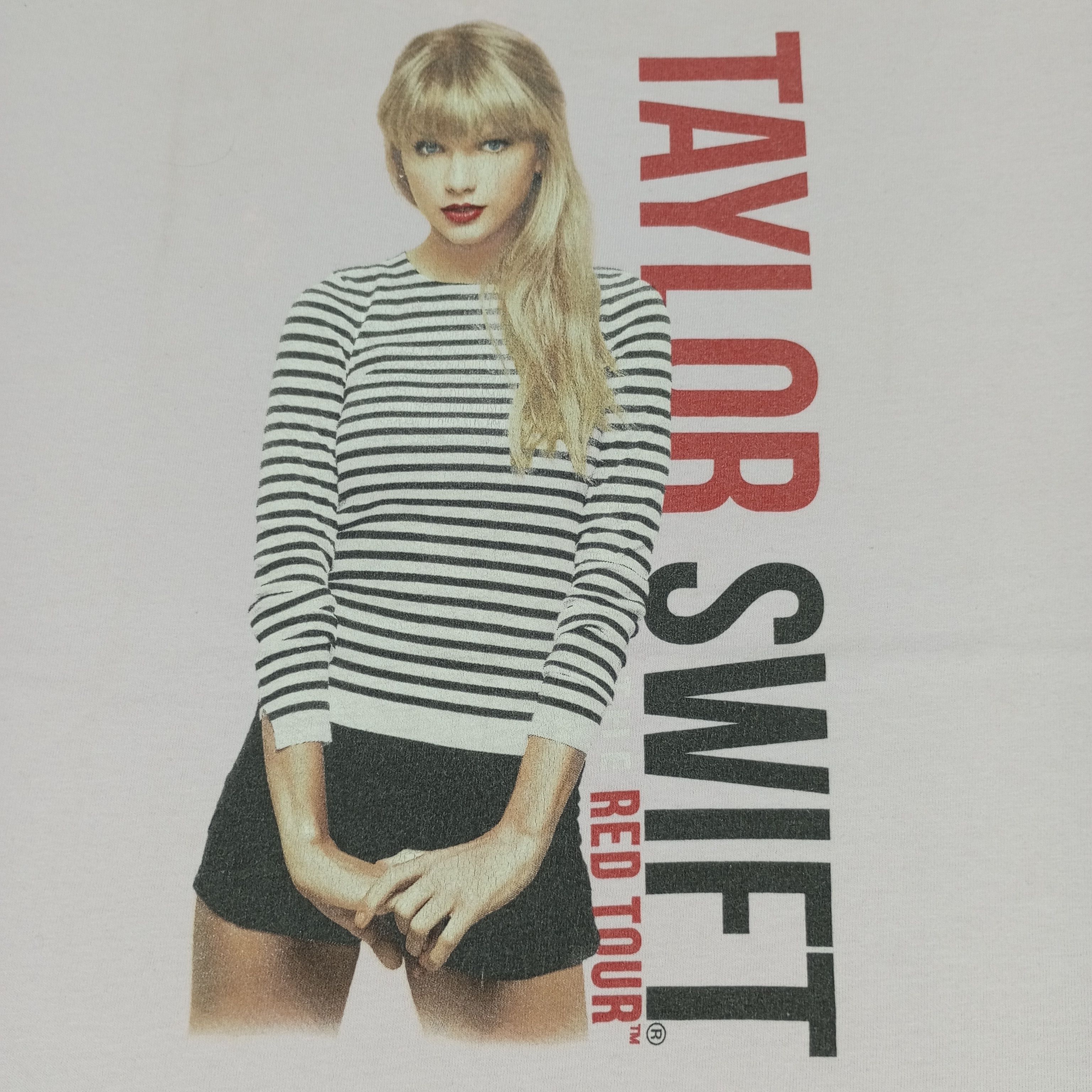 Band Tees × Vintage Taylor Swift Singer Music Red Tour Tshirt Size US M / EU 48-50 / 2 - 2 Thumbnail