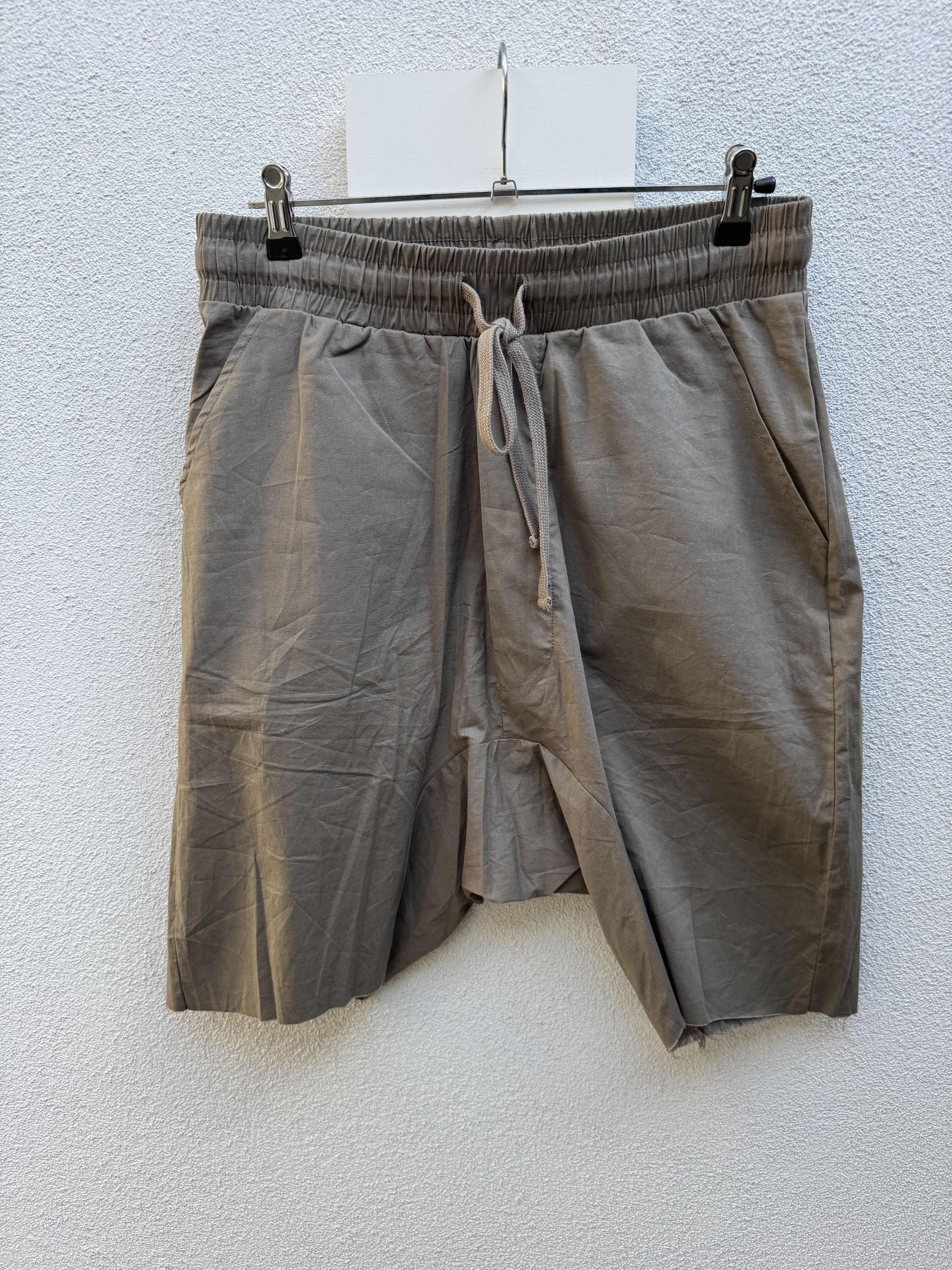 Thom Krom THOM KROM Beige Shorts Drop Crotch Black S Size US 30 / EU 46 - 1 Thumbnail