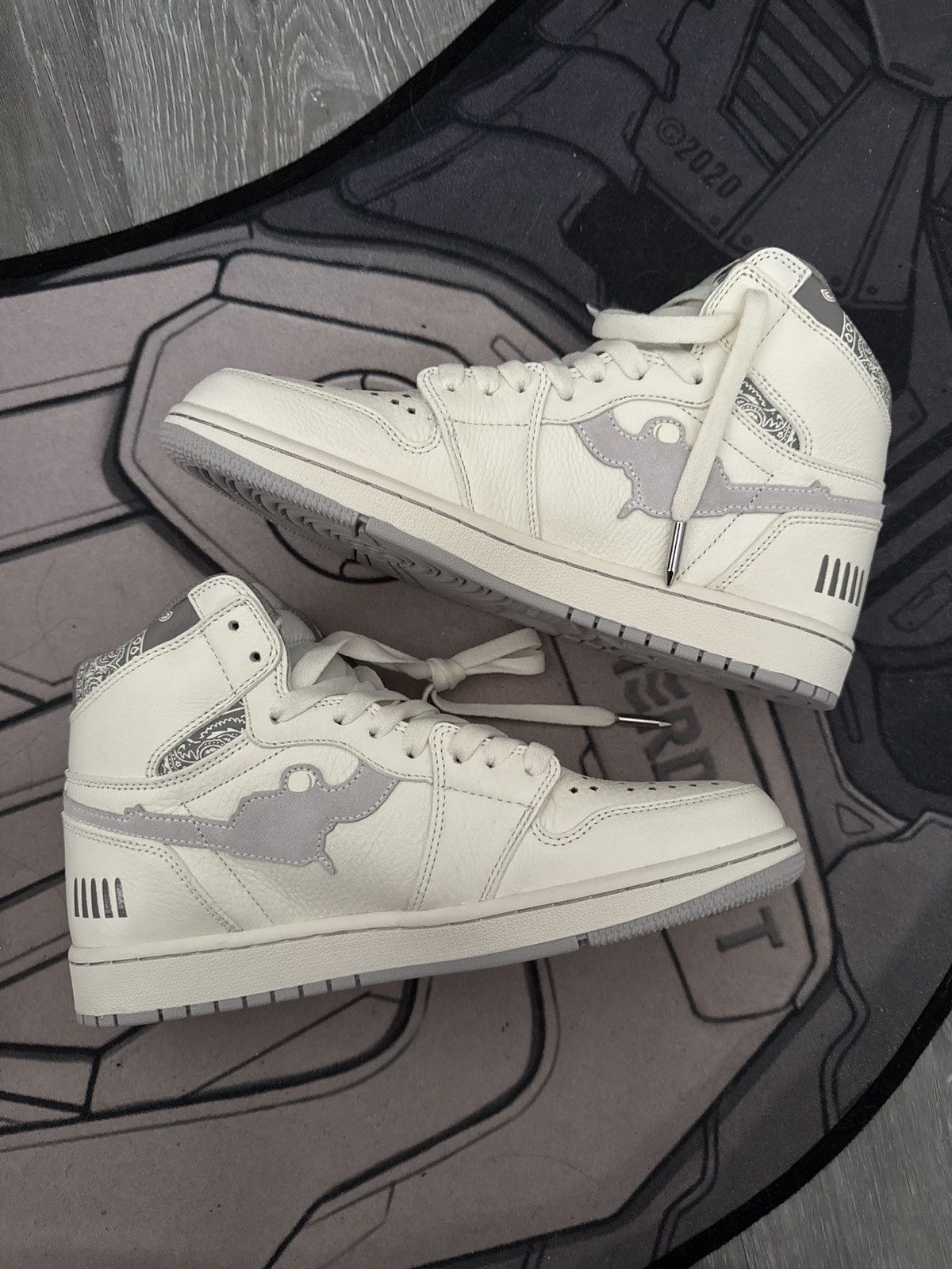 Fugazi Fugazi Jordan 1 One in the Chamber size 9. Size US 9 / EU 42 - 2 Thumbnail