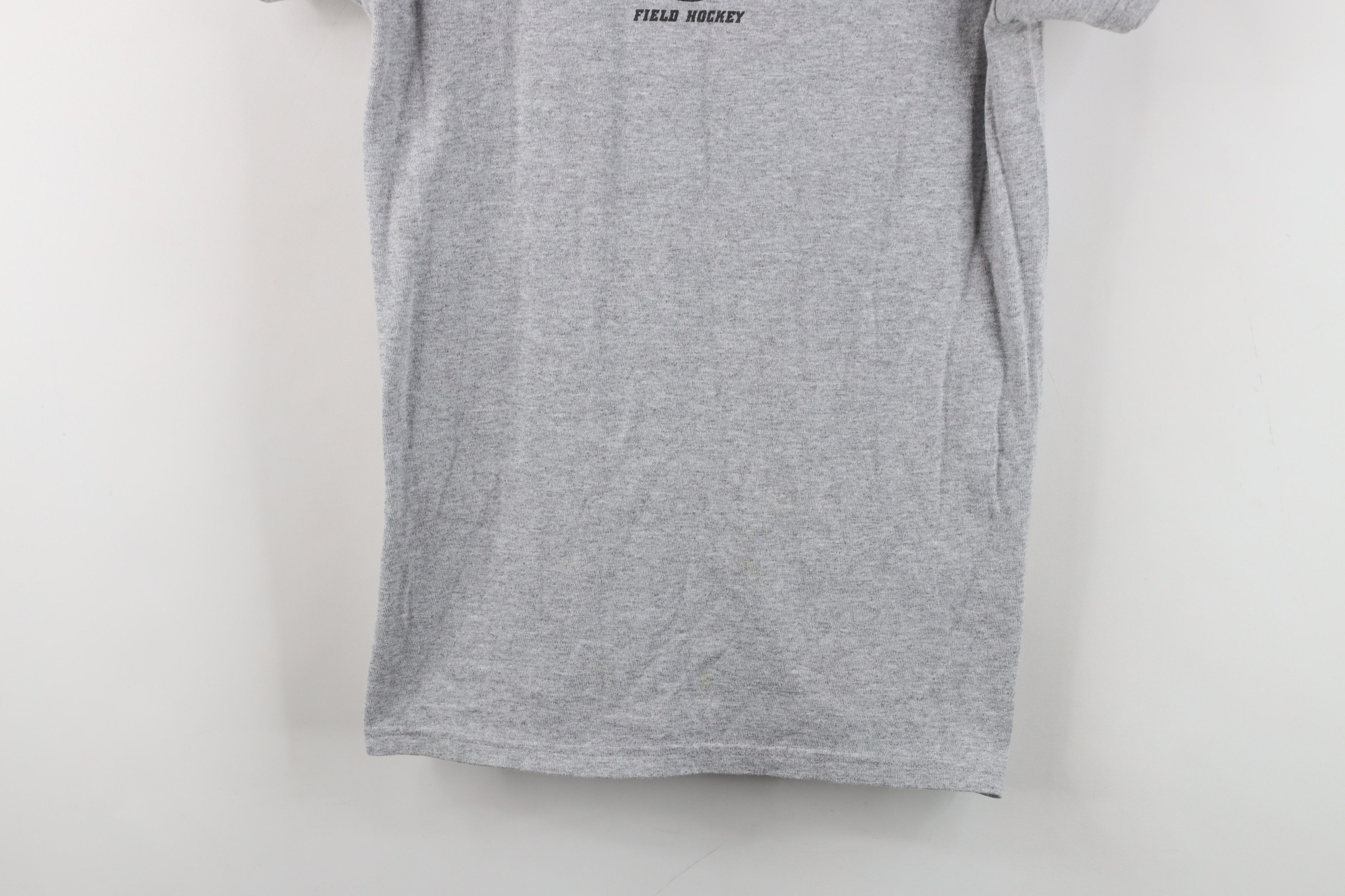 Vintage Vintage University of Massachusetts Field Hockey T-Shirt Size S / US 4 / IT 40 - 3 Thumbnail