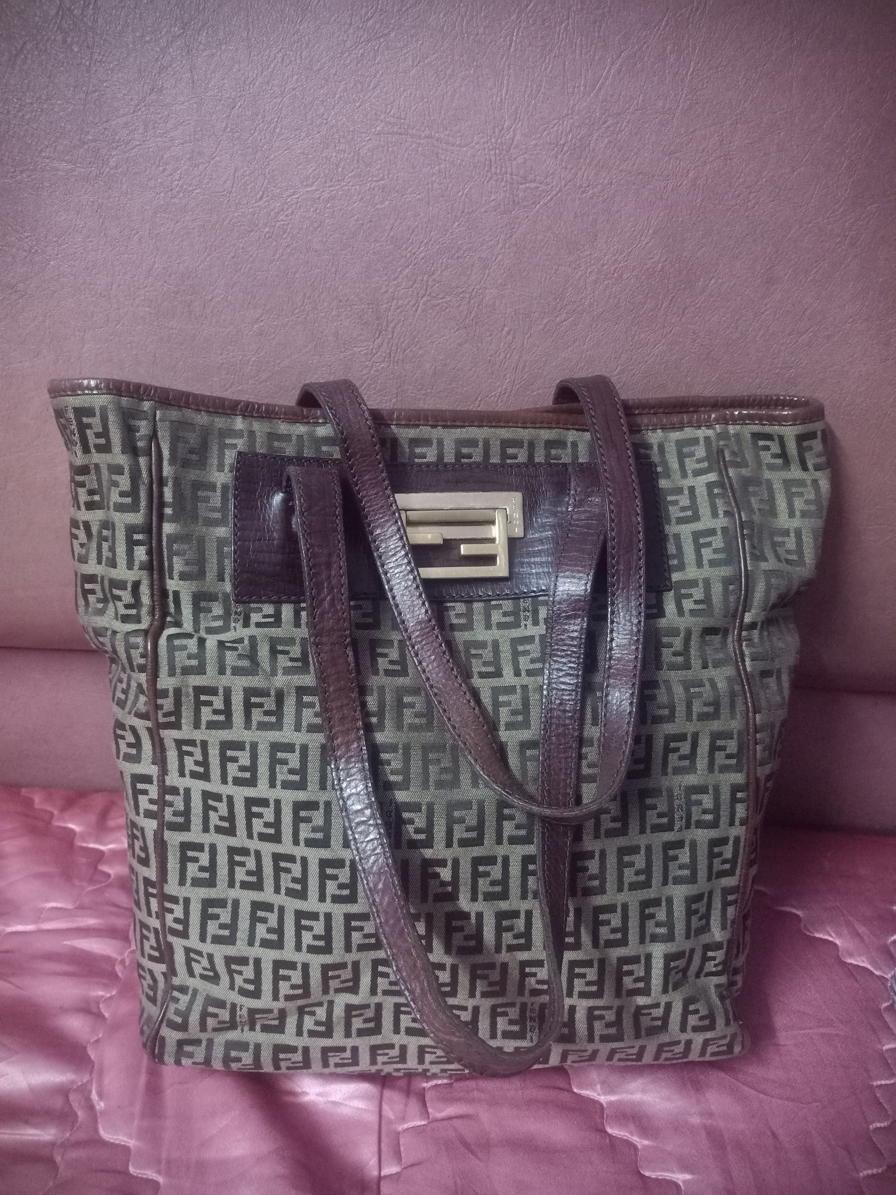 Fendi Authentic Fendi Tote Bag Size ONE SIZE - 3 Thumbnail