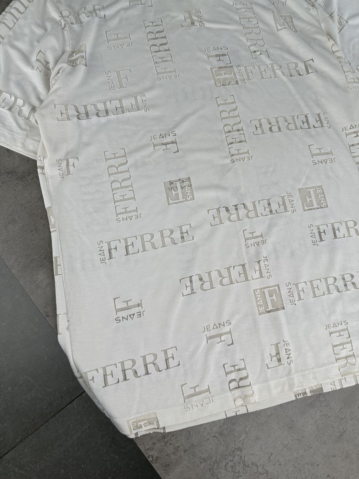 Ferre Ferre Vintage Monogram T-Shirt Size US XXL / EU 58 / 5 - 6 Thumbnail