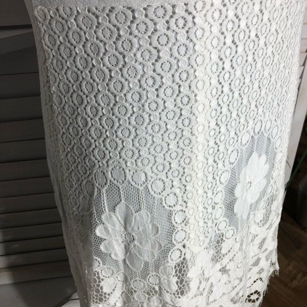 Vintage Y2K-Style Dress Fluttered Sleeves Sheer Lace Floral White M Size L / US 10 / IT 46 - 8 Thumbnail