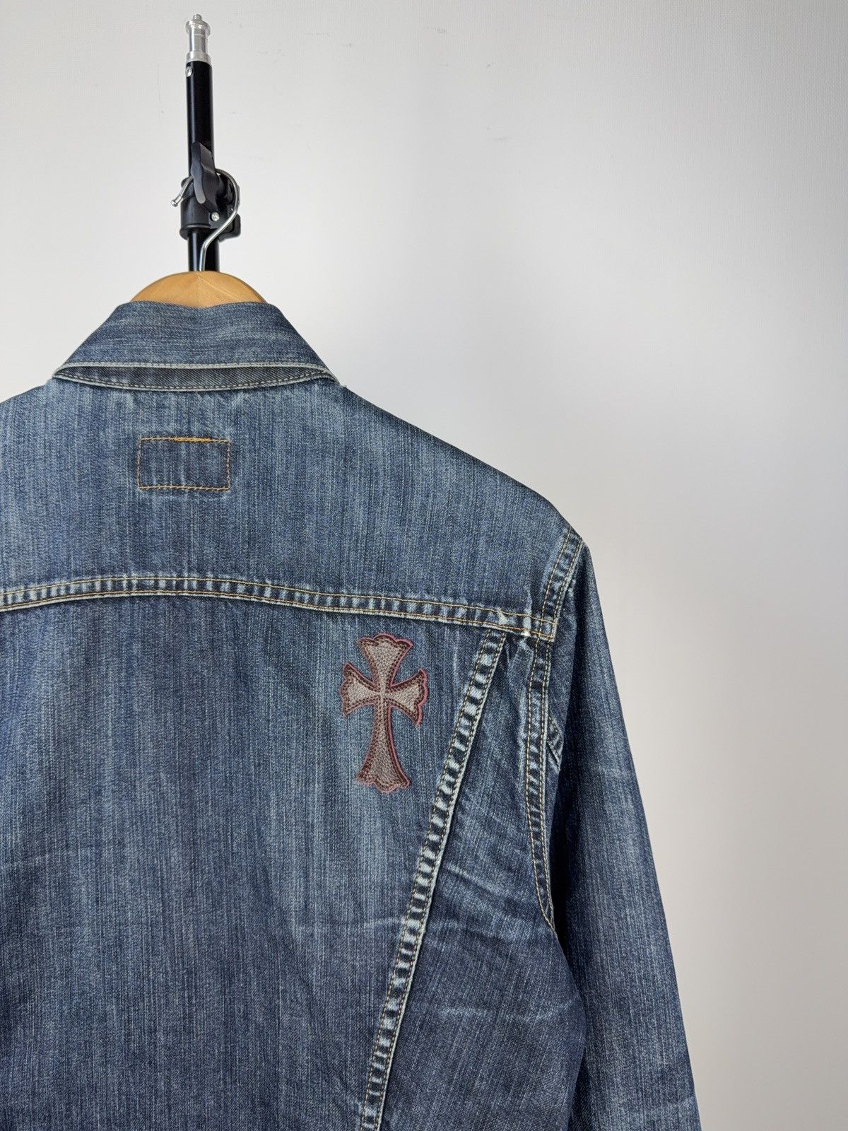Levi's Vintage Clothing Vintage 90s Archival Chrome Hearts Style Cross Denim Jacket Size US S / EU 44-46 / 1 - 15 Thumbnail