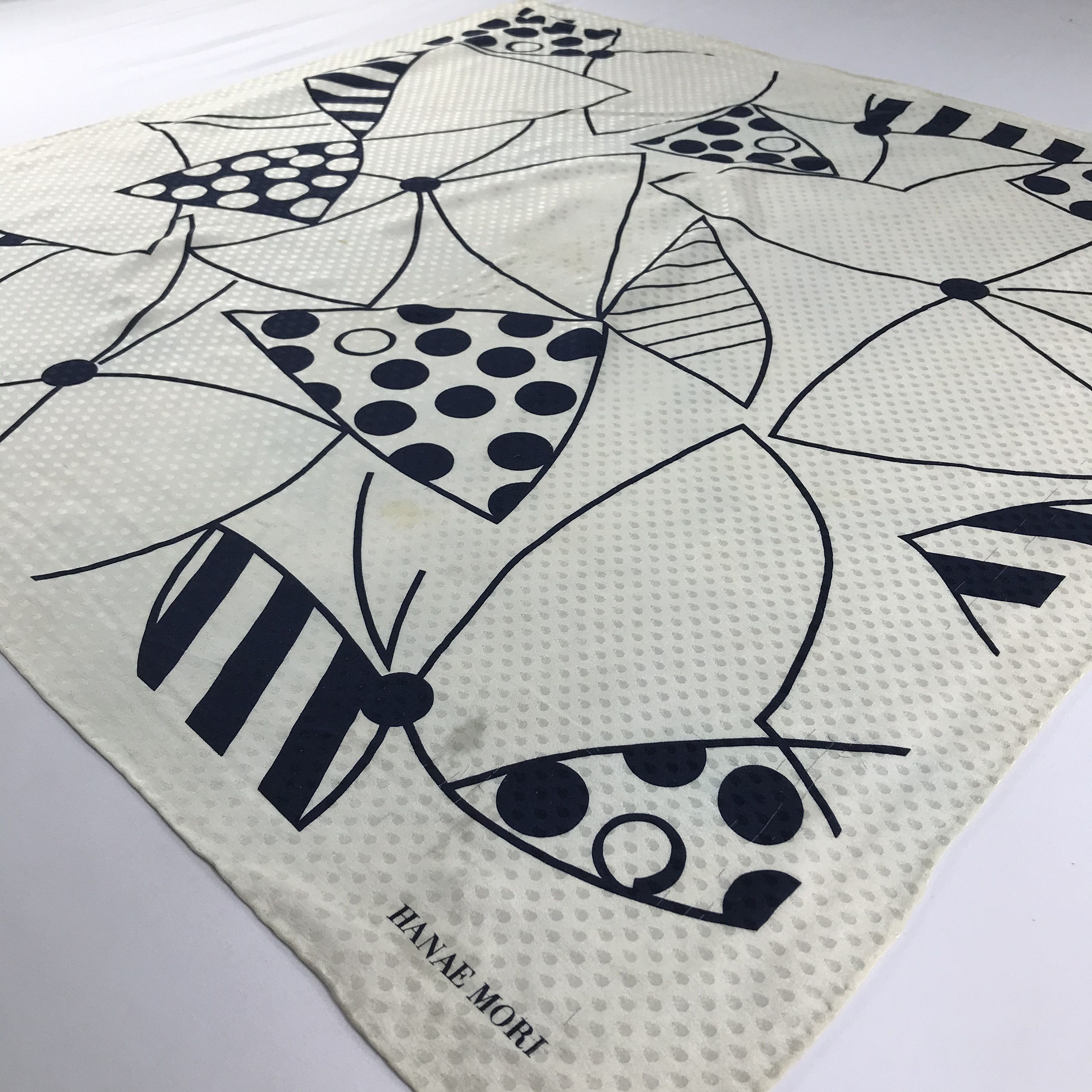 Hanae Mori Vintage Hanae Mori Silk Scarf Size ONE SIZE - 3 Thumbnail