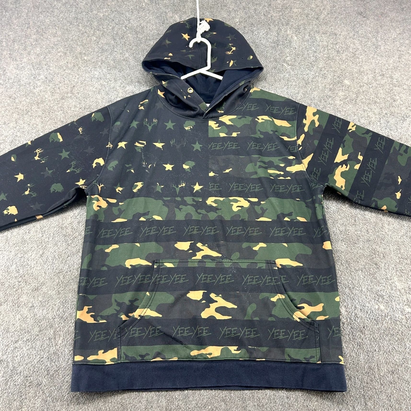 Vintage Yeeyee Hoodie Mens 2XL Black Green Camo Sweatshirt Pullover Polyester Stretch Size US XXL / EU 58 / 5 - 3 Thumbnail