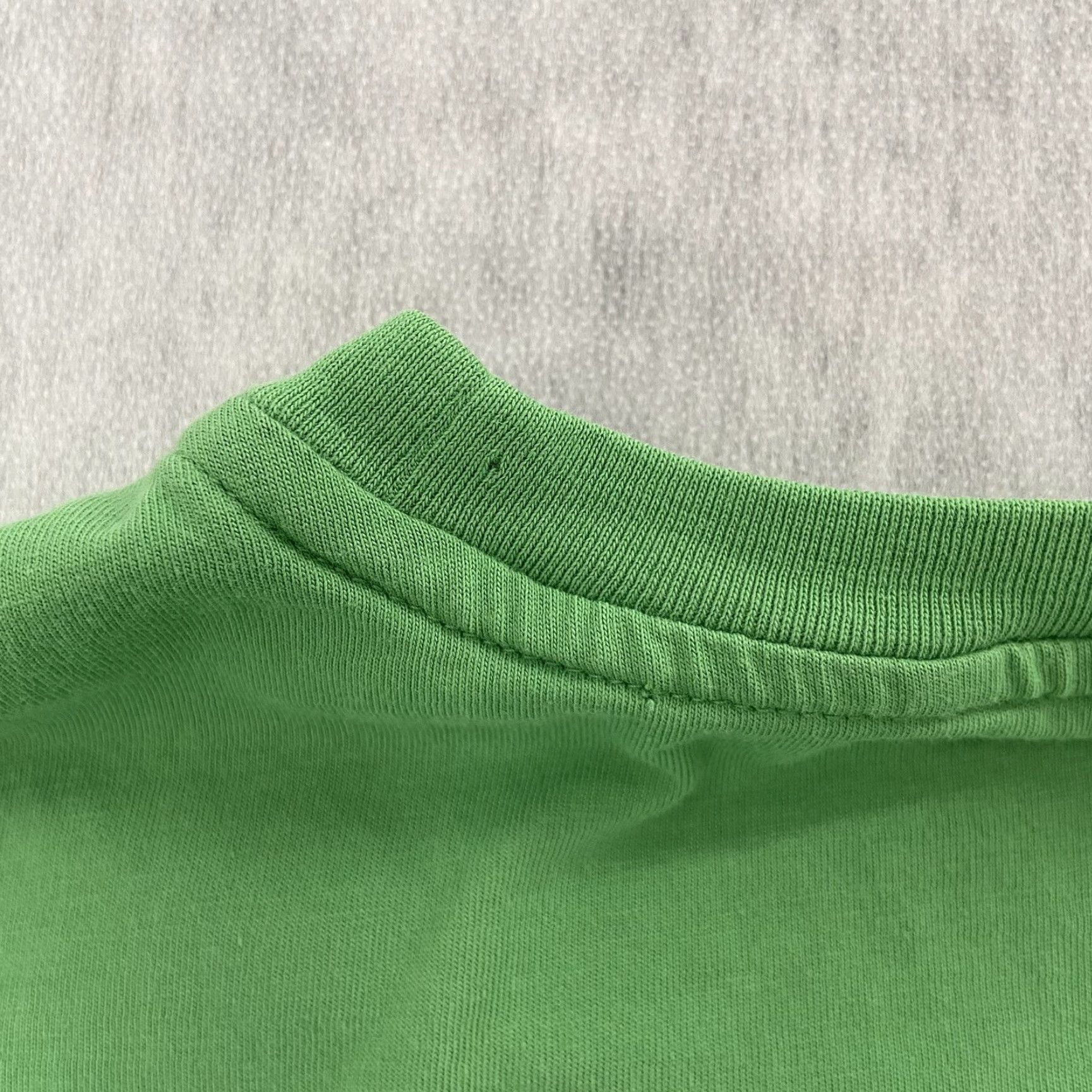 Apple VINTAGE Apple Shirt Adult Small Green Camp Logo T Shirt Short Sleeve Men Logo All Seasons 90s Mens S Size US S / EU 44-46 / 1 - 7 Thumbnail