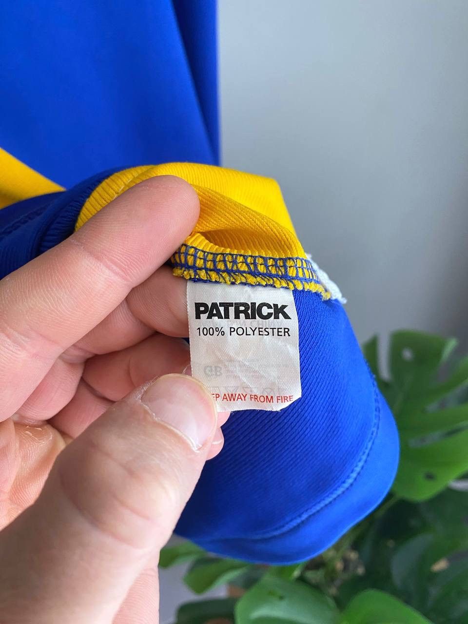 Vintage Patrick Leeds Rhinos 2004/2005 Y2K Rugby Jersey, Size L Size US L / EU 52-54 / 3 - 17 Thumbnail